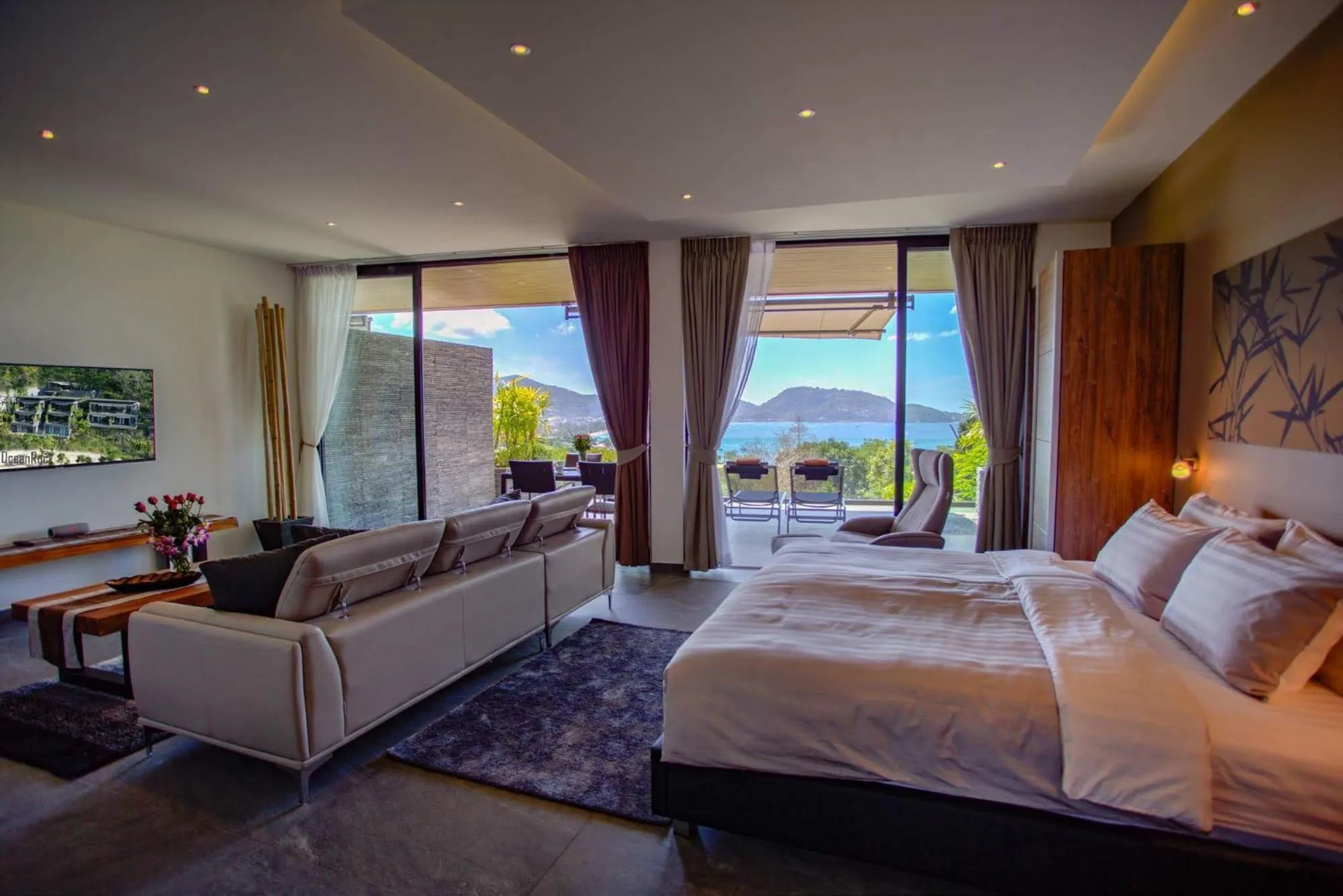 Sea view, Bed in Ocean Rock Kalim