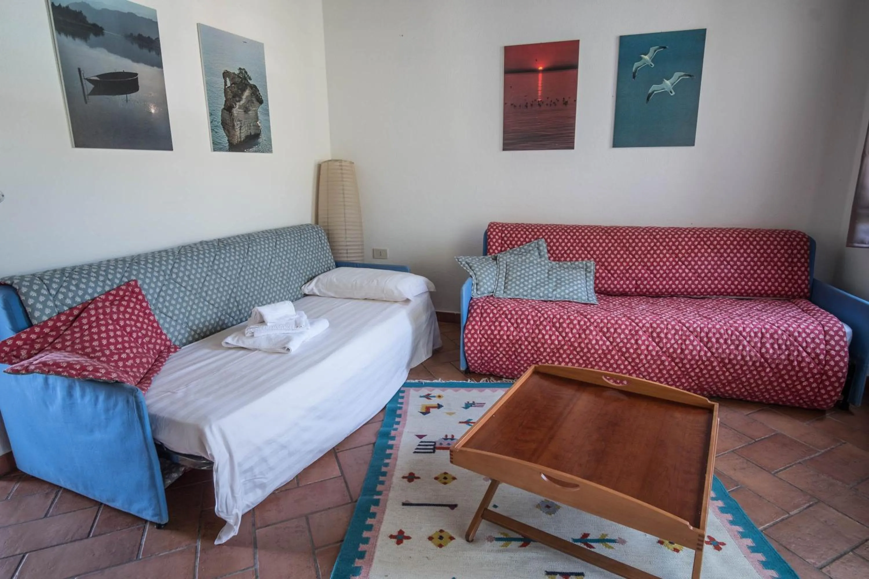 Living room, Bed in Agriturismo Goccia di Luna