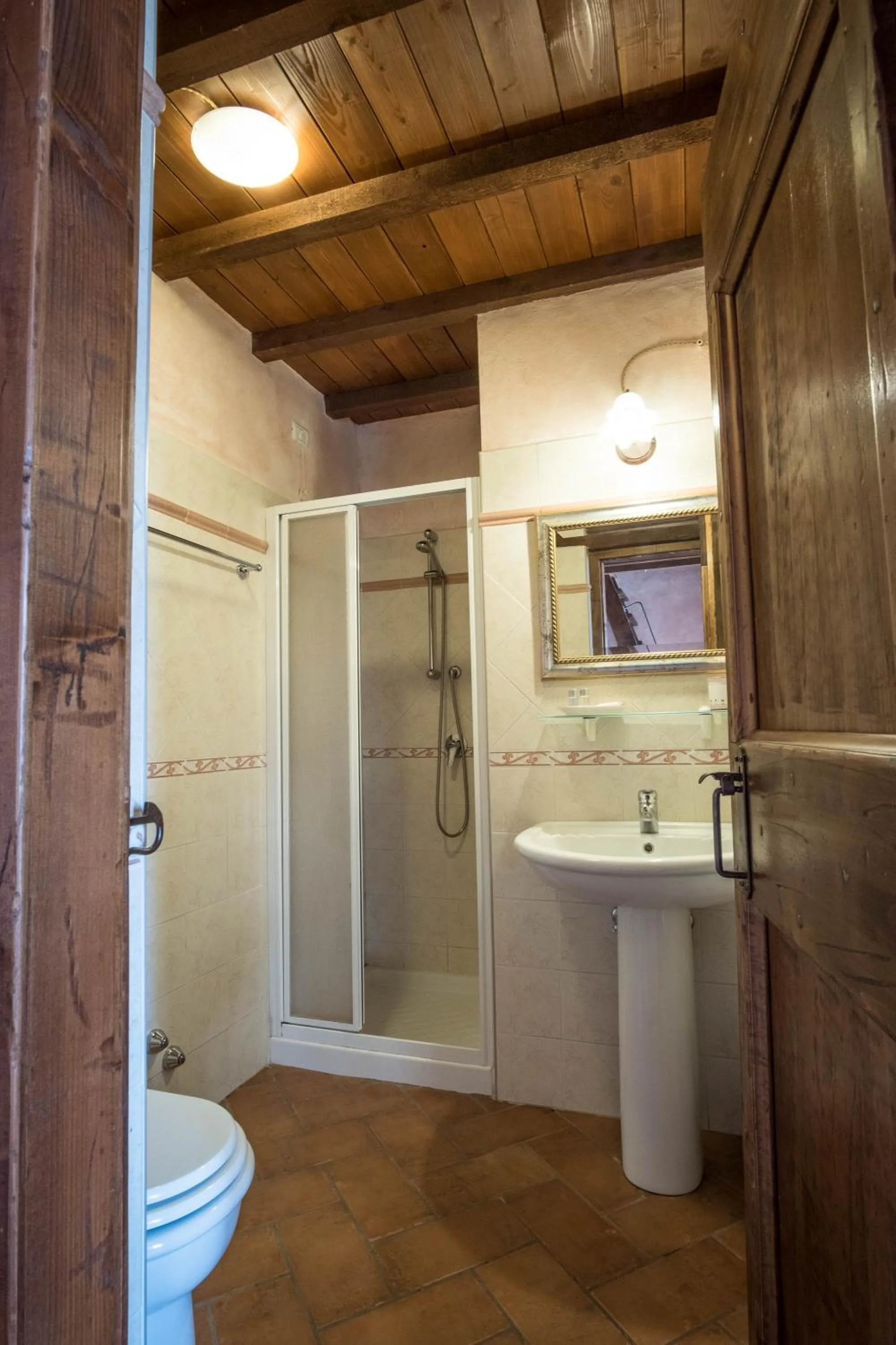 Bathroom in Agriturismo Goccia di Luna