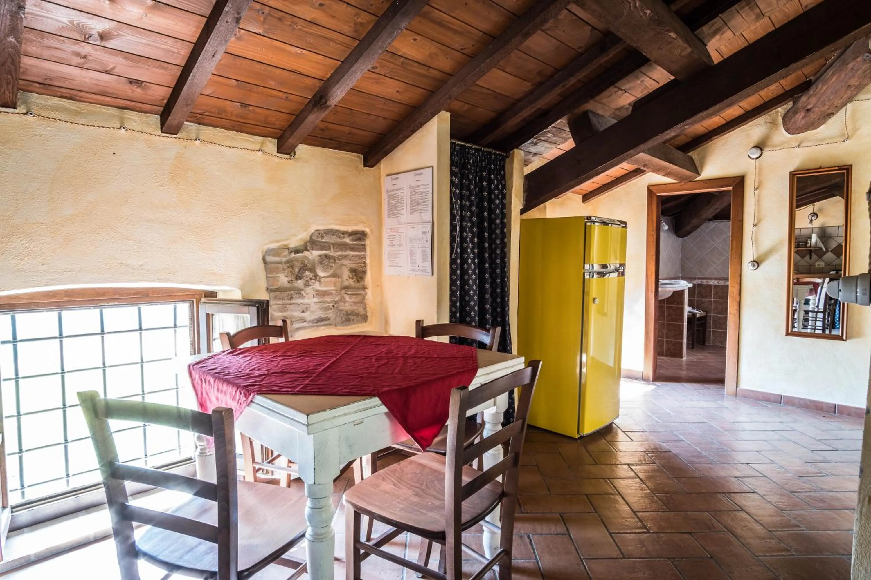 Kitchen or kitchenette in Agriturismo Goccia di Luna
