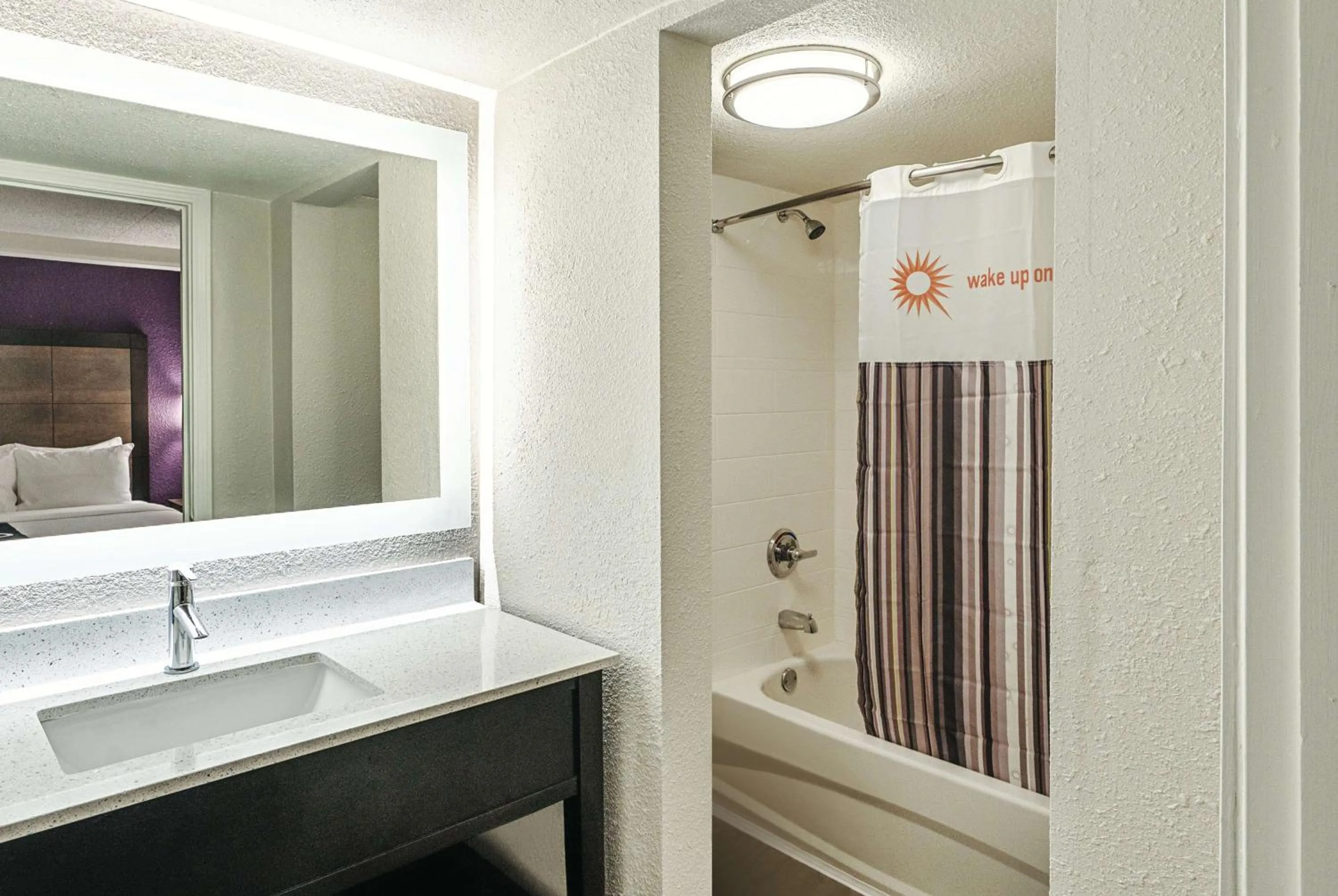 Bathroom in La Quinta by Wyndham Lubbock West Medical Center