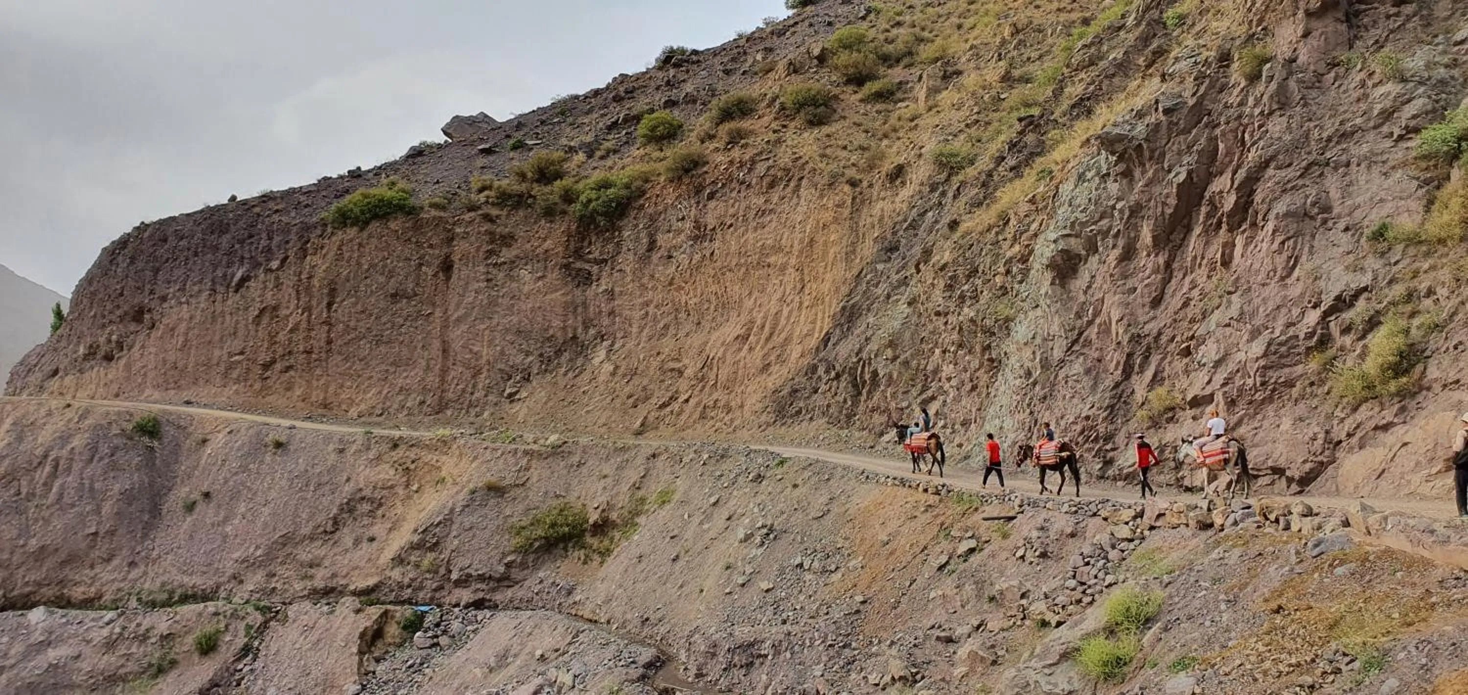 Hiking in Dar Assarou - Toubkal National Park Lodge
