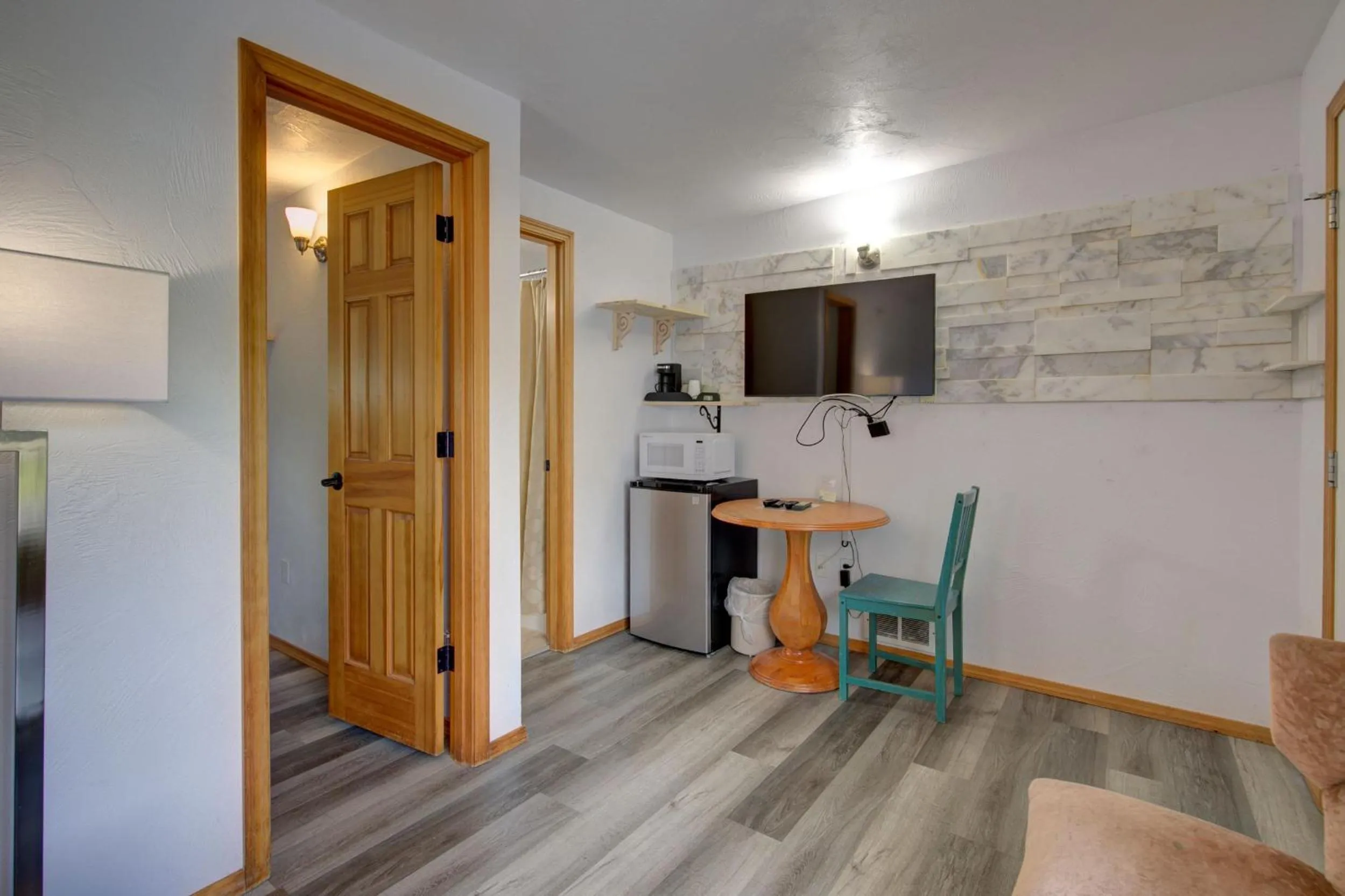 Living room in Westerly Motel