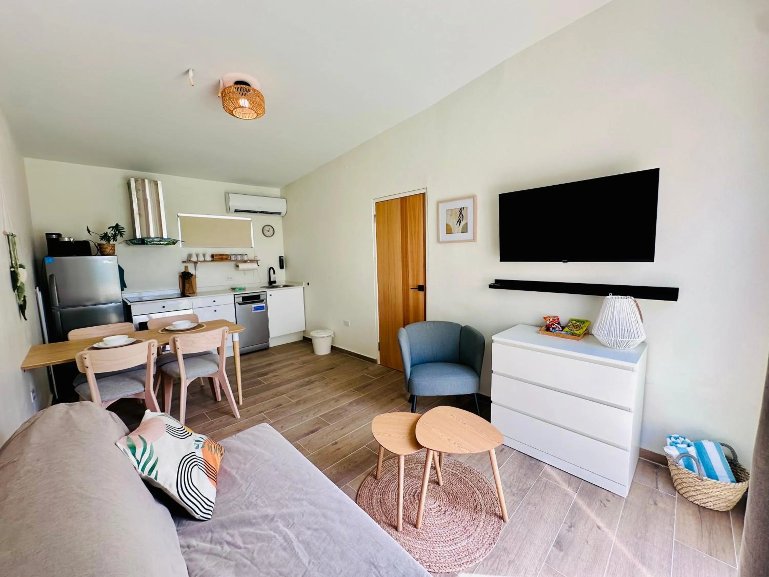 Living room in Vistalmar Ocean Suites