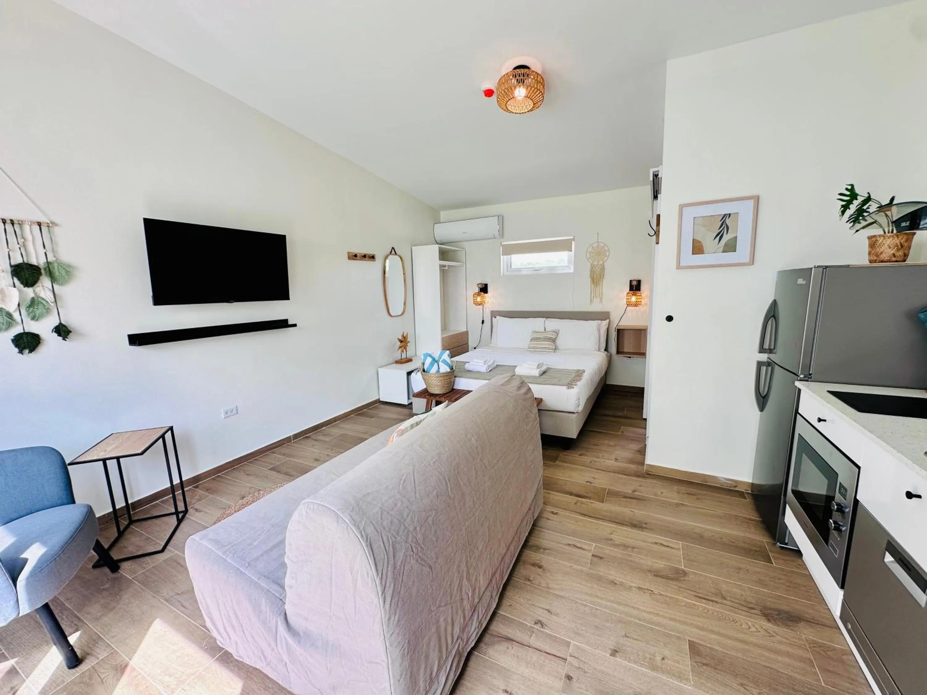 TV and multimedia, Bed in Vistalmar Ocean Suites