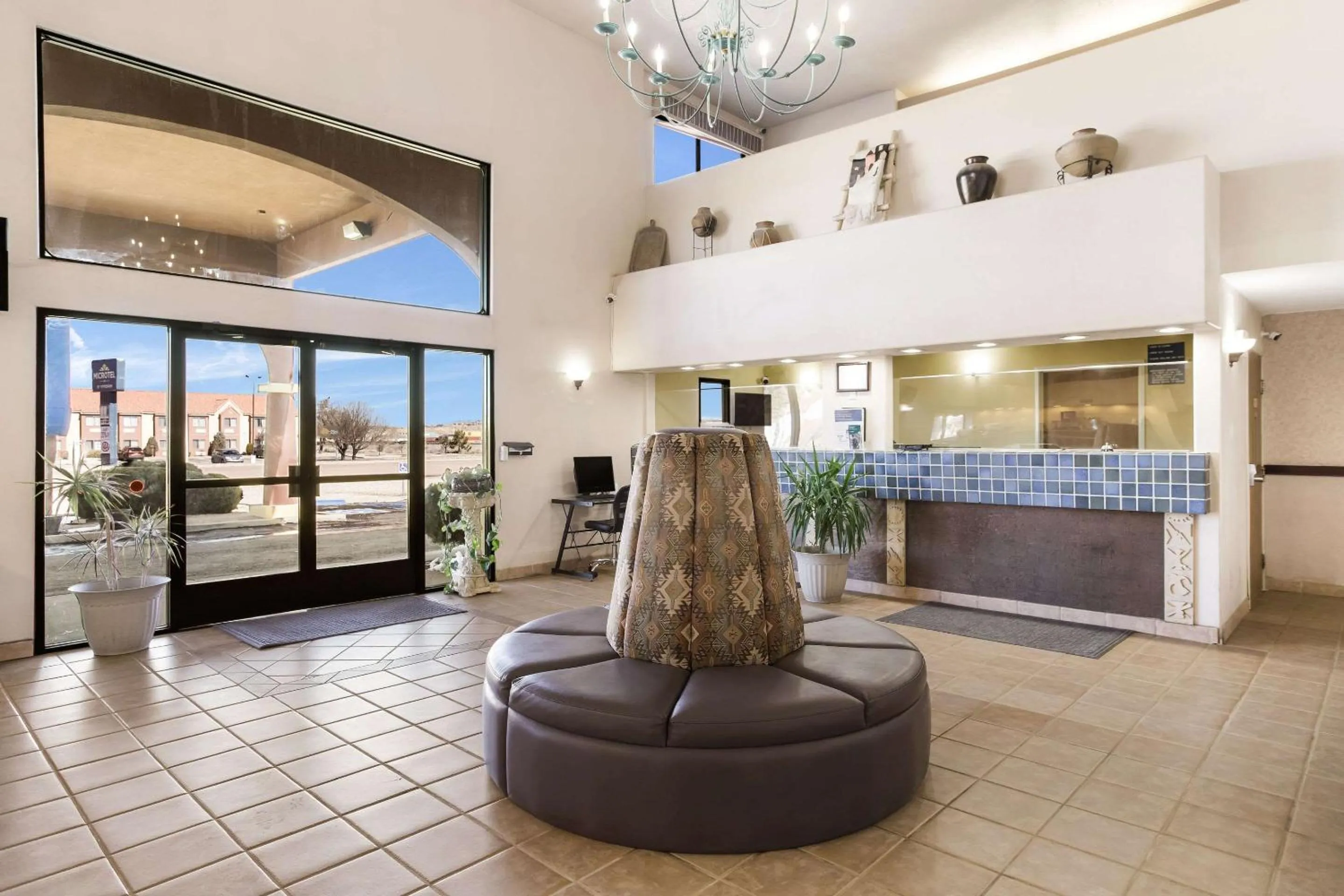Lobby or reception in Rodeway Inn Gallup West