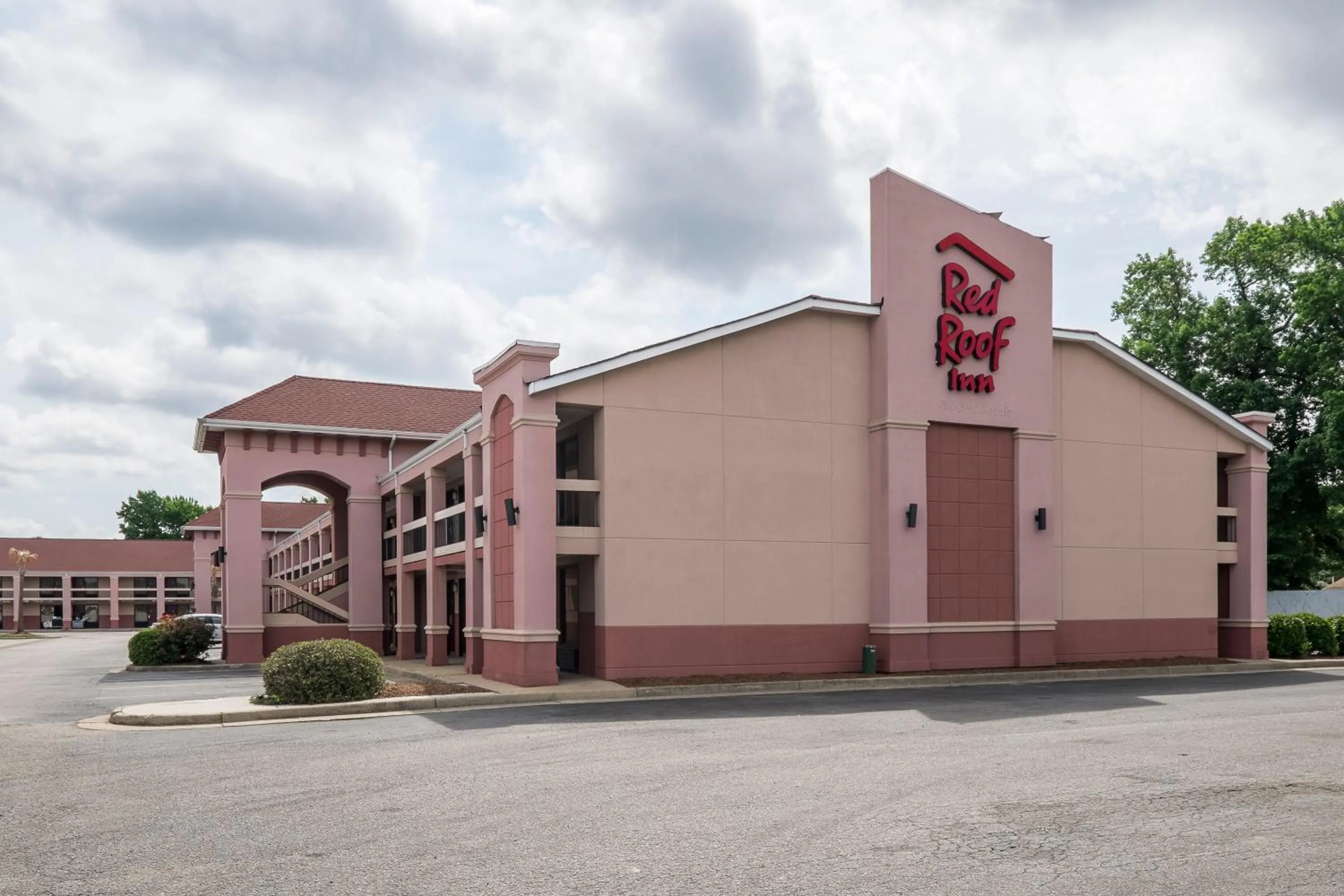 Property building in Red Roof Inn Virginia Beach-Norfolk Airport