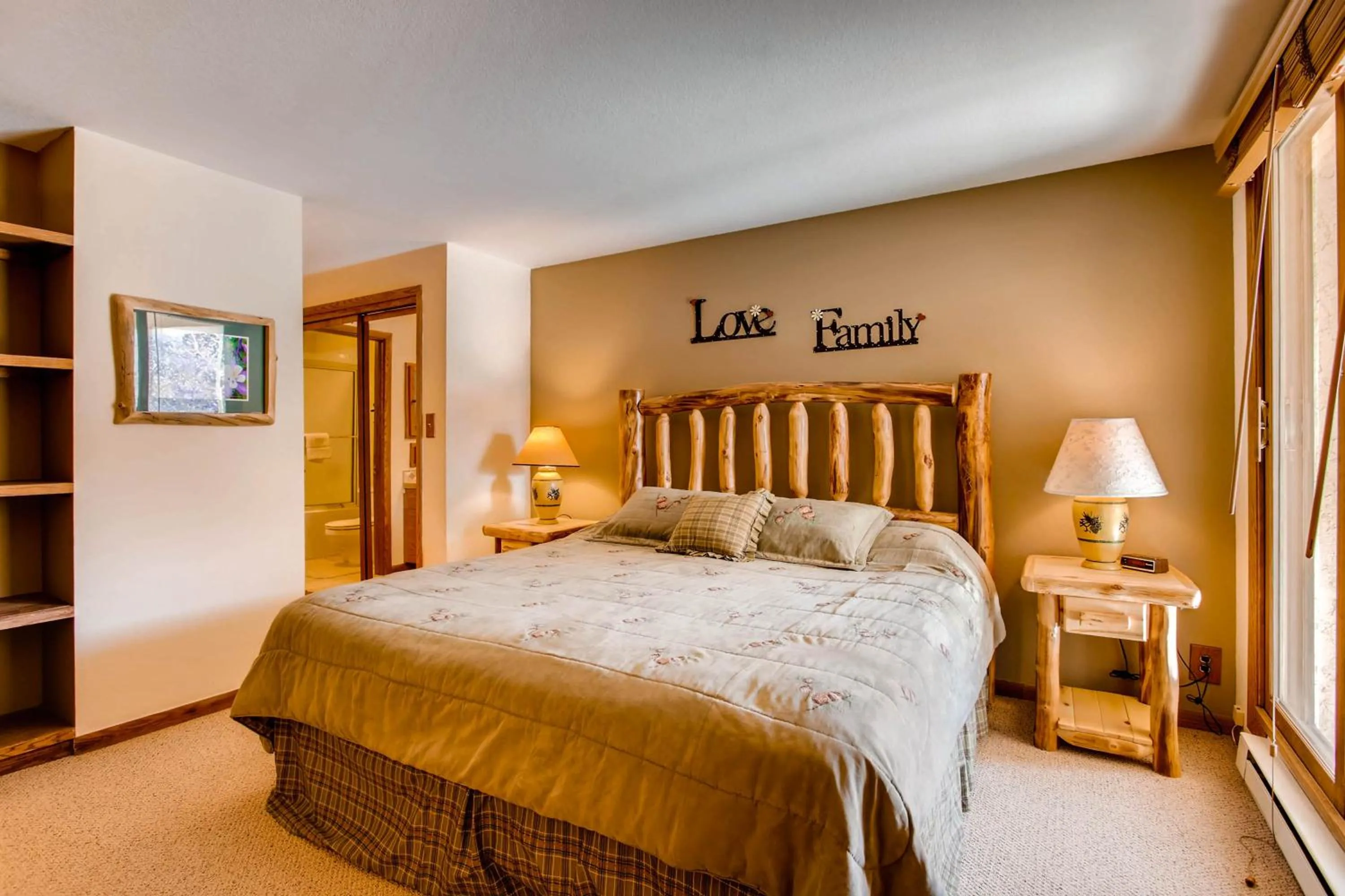 Bed in The Plaza Condominiums by Crested Butte Mountain Resort
