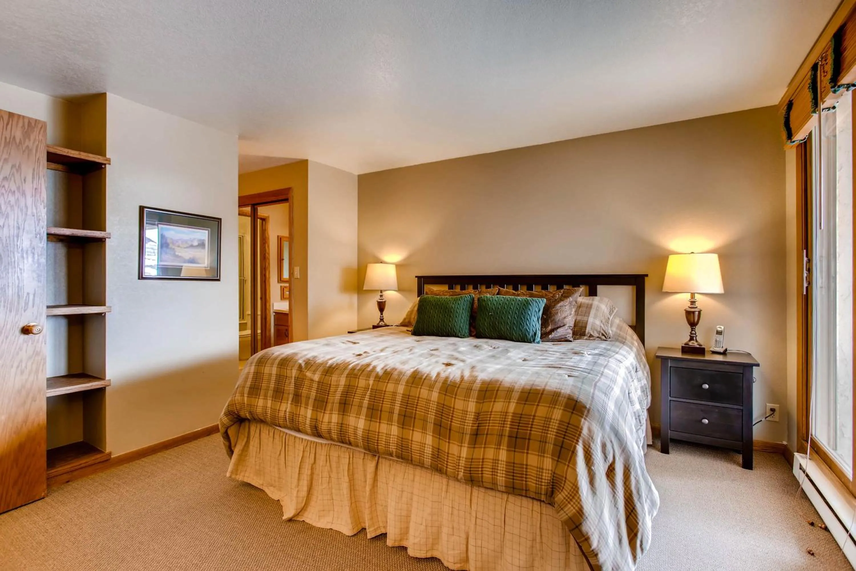 Bed in The Plaza Condominiums by Crested Butte Mountain Resort