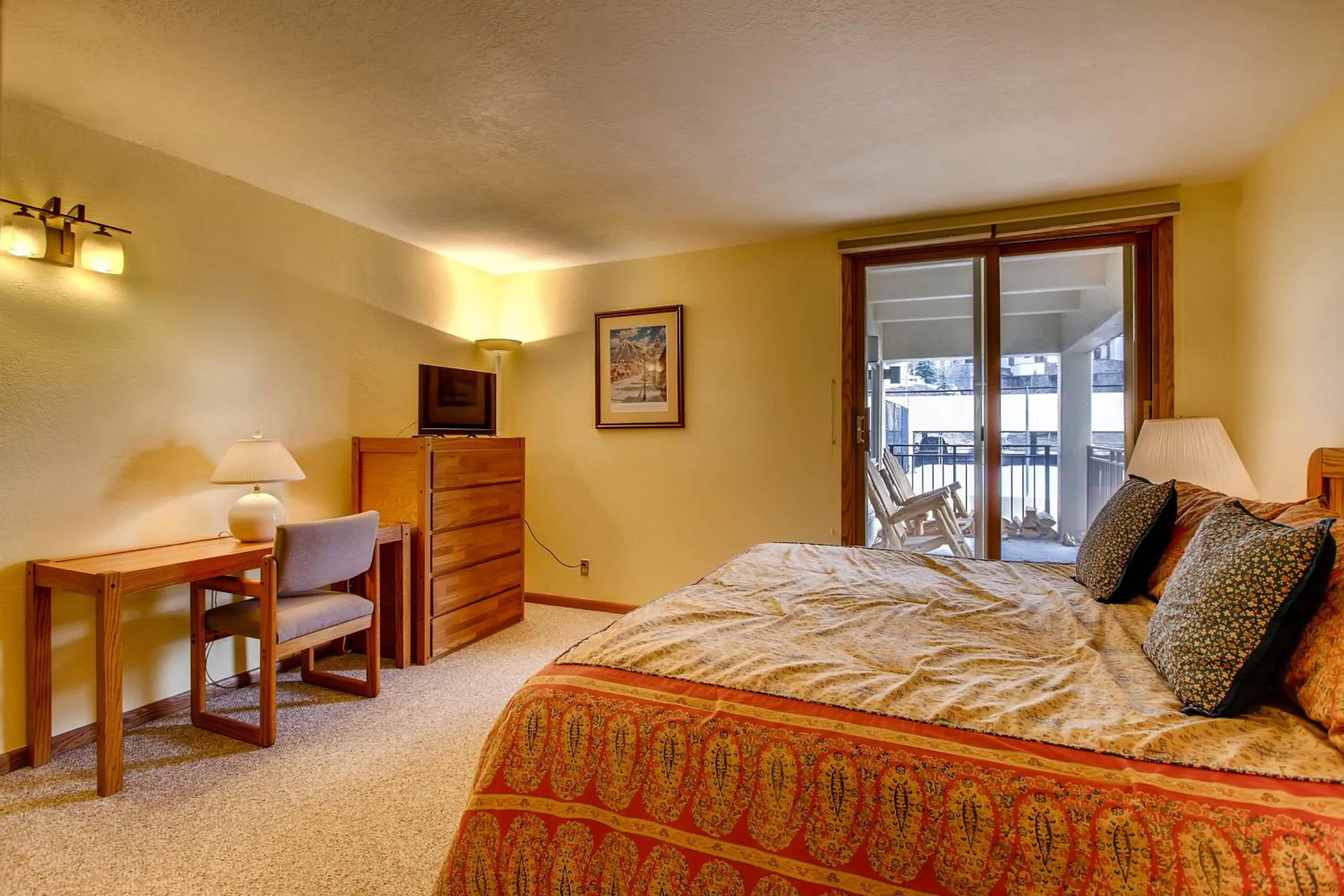 Bed in The Plaza Condominiums by Crested Butte Mountain Resort