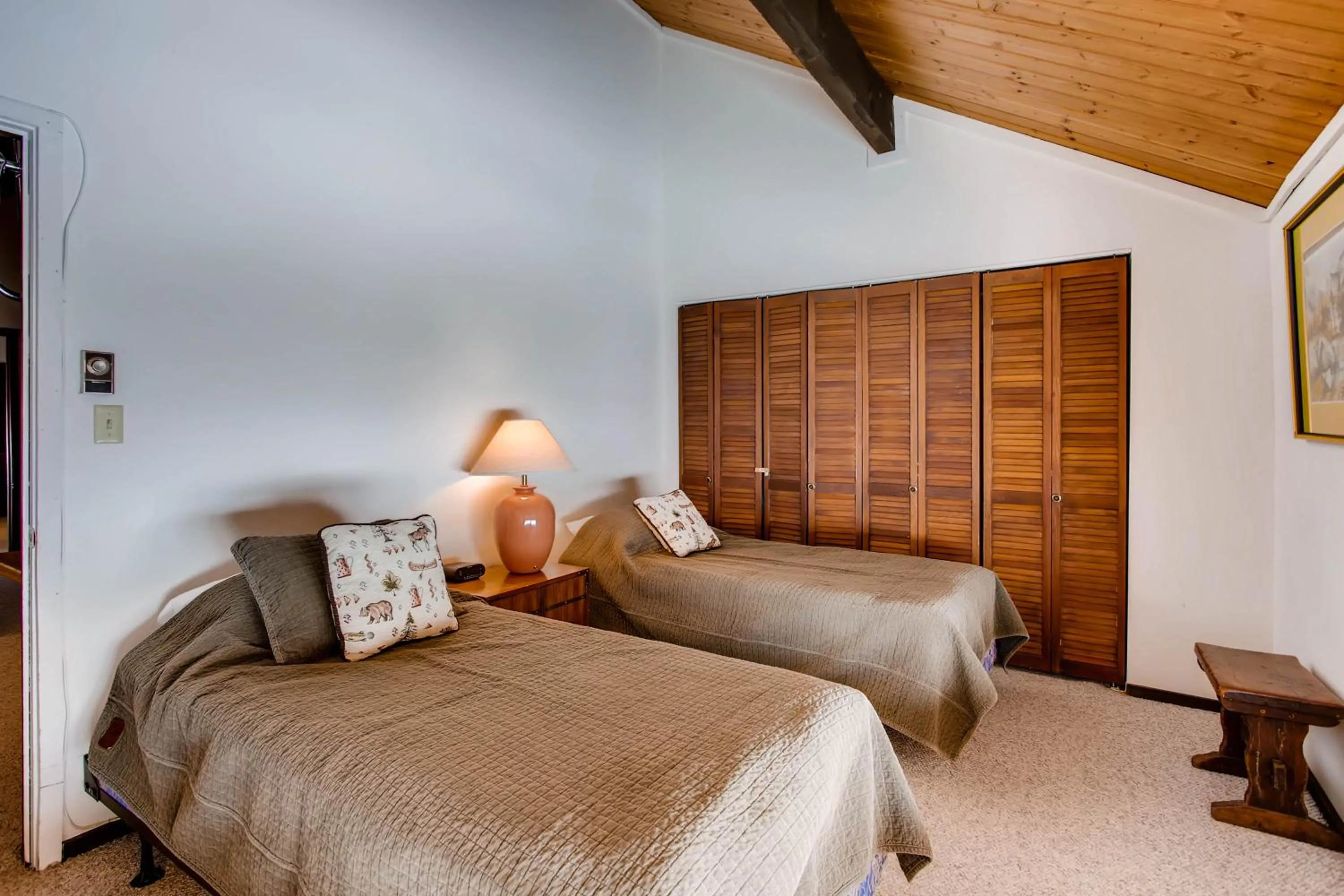 Bed in The Plaza Condominiums by Crested Butte Mountain Resort