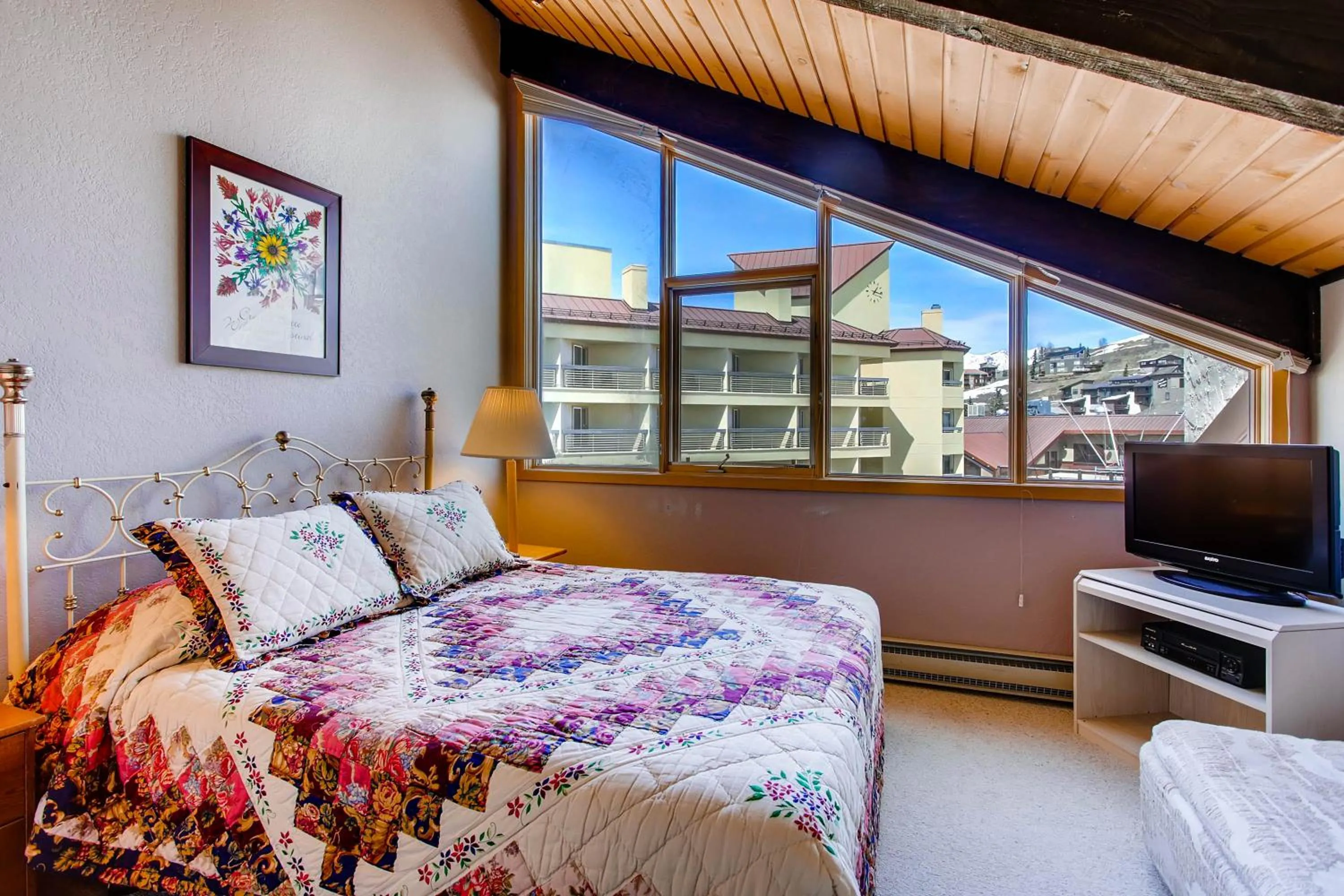 Bed in The Plaza Condominiums by Crested Butte Mountain Resort