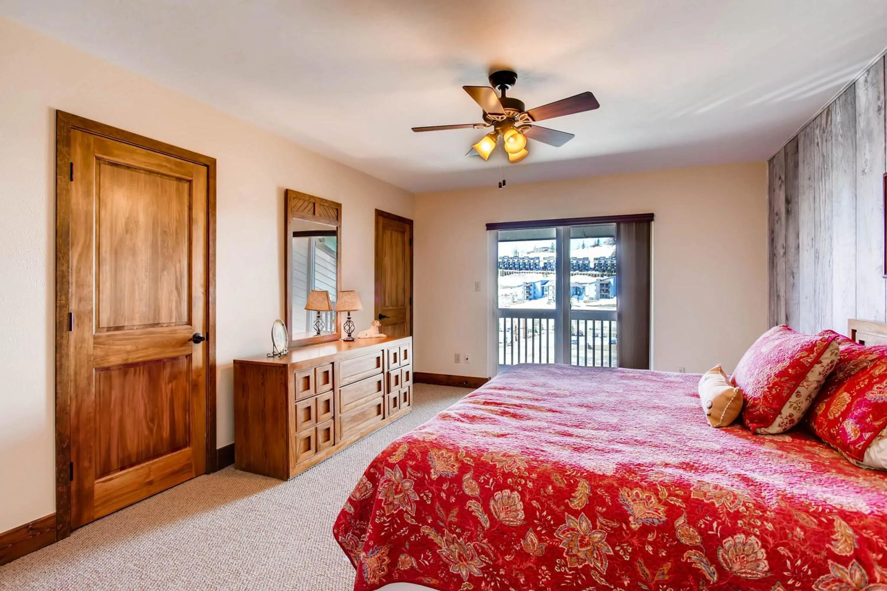 Bed in The Plaza Condominiums by Crested Butte Mountain Resort