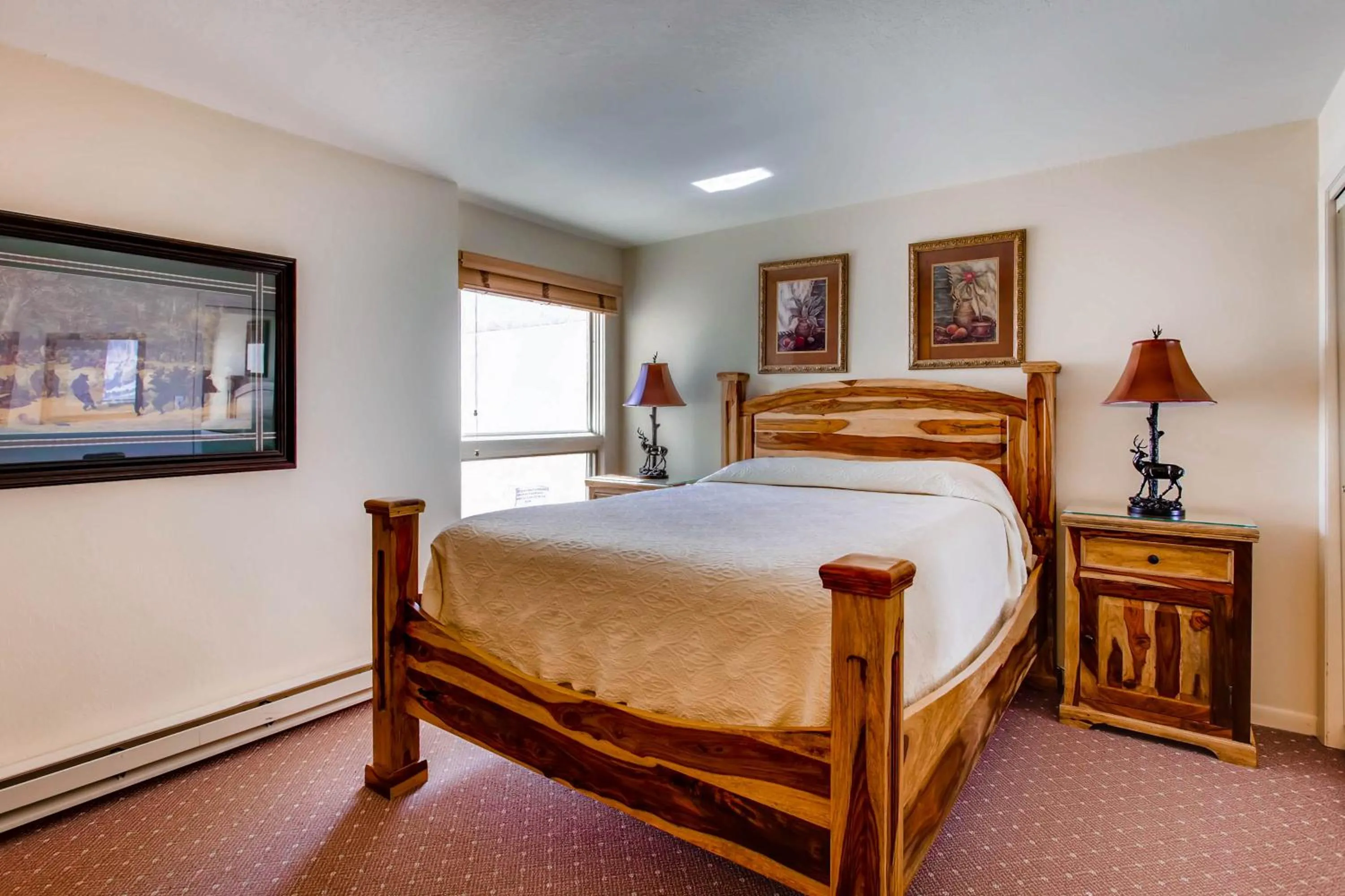 Bed in The Plaza Condominiums by Crested Butte Mountain Resort