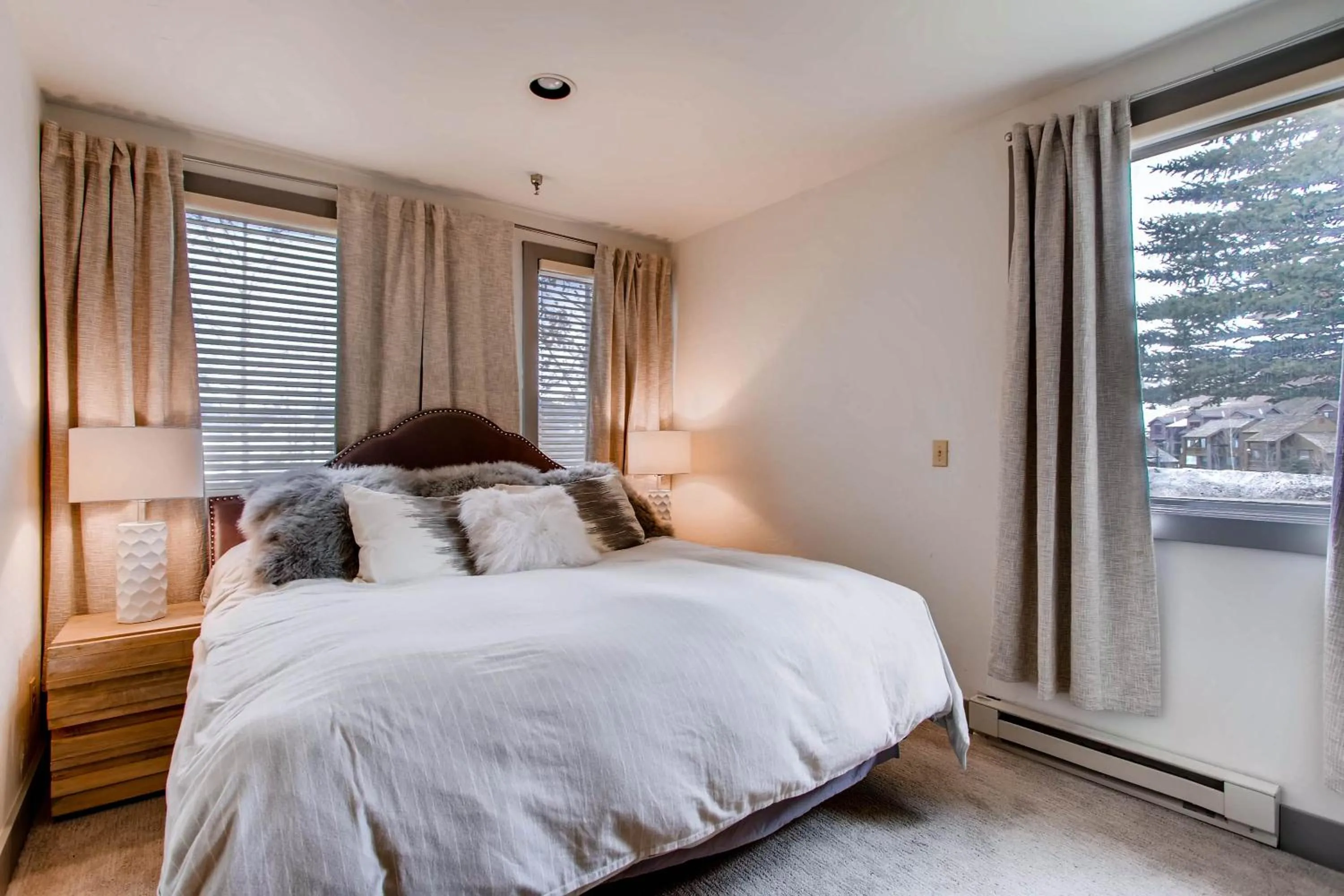 Bed in The Plaza Condominiums by Crested Butte Mountain Resort