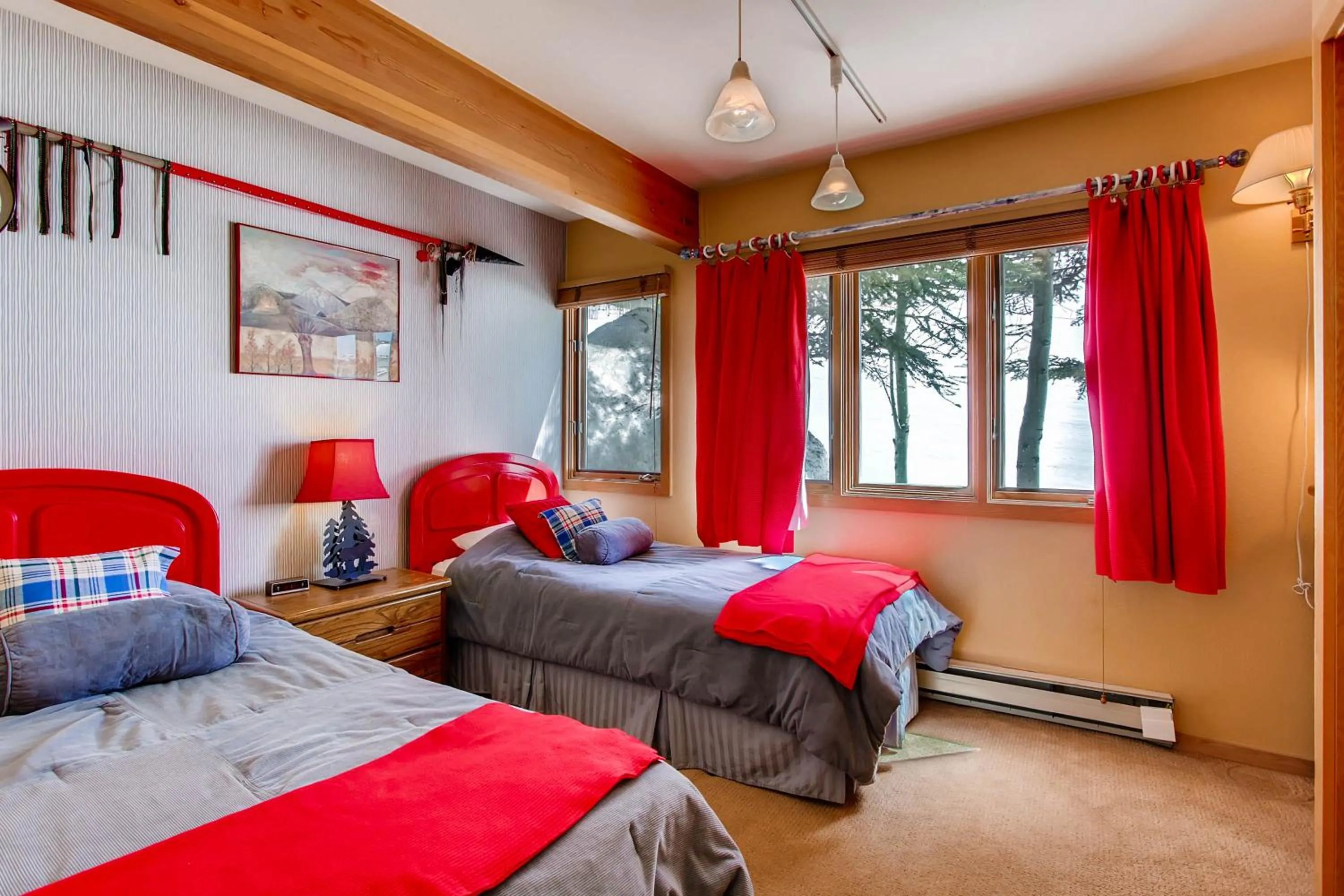 Bed in The Plaza Condominiums by Crested Butte Mountain Resort