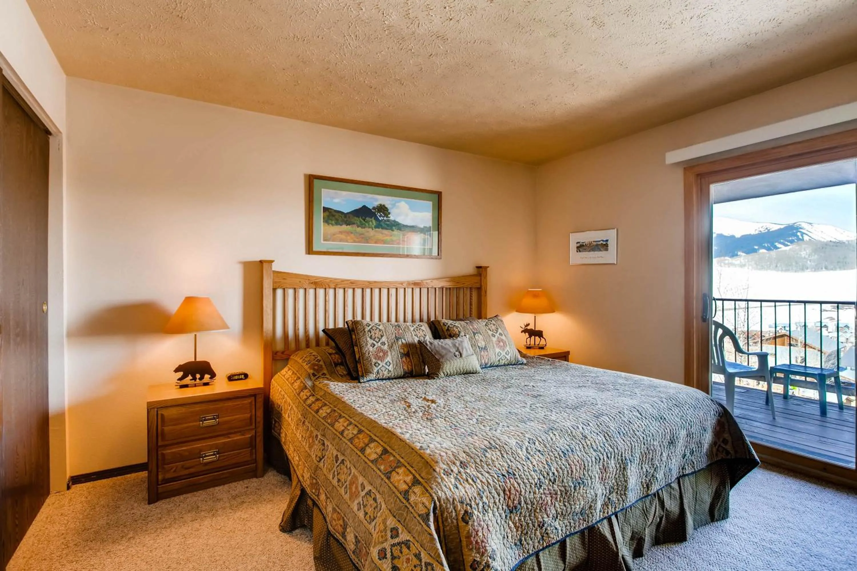 Bed in The Plaza Condominiums by Crested Butte Mountain Resort
