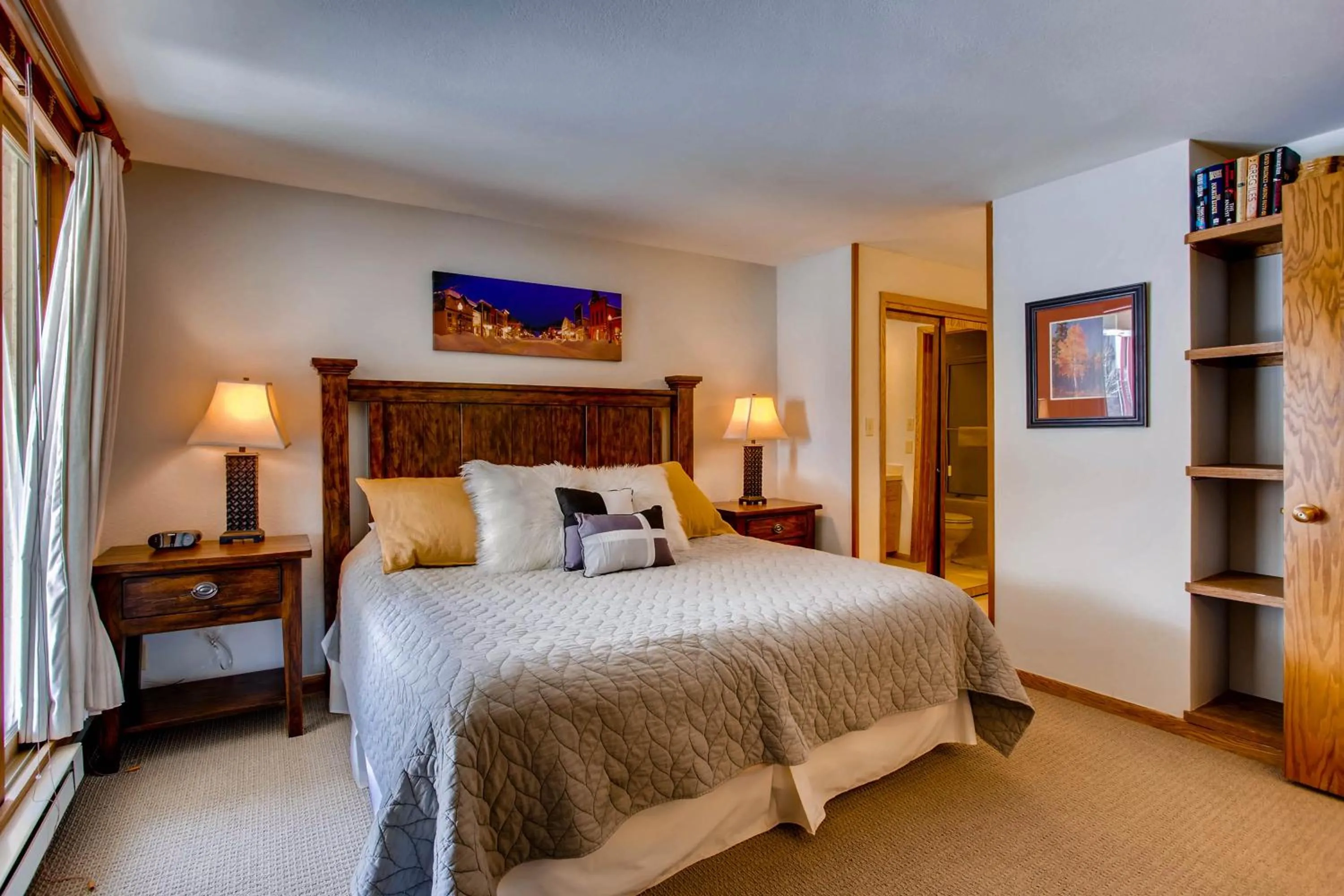 Bed in The Plaza Condominiums by Crested Butte Mountain Resort
