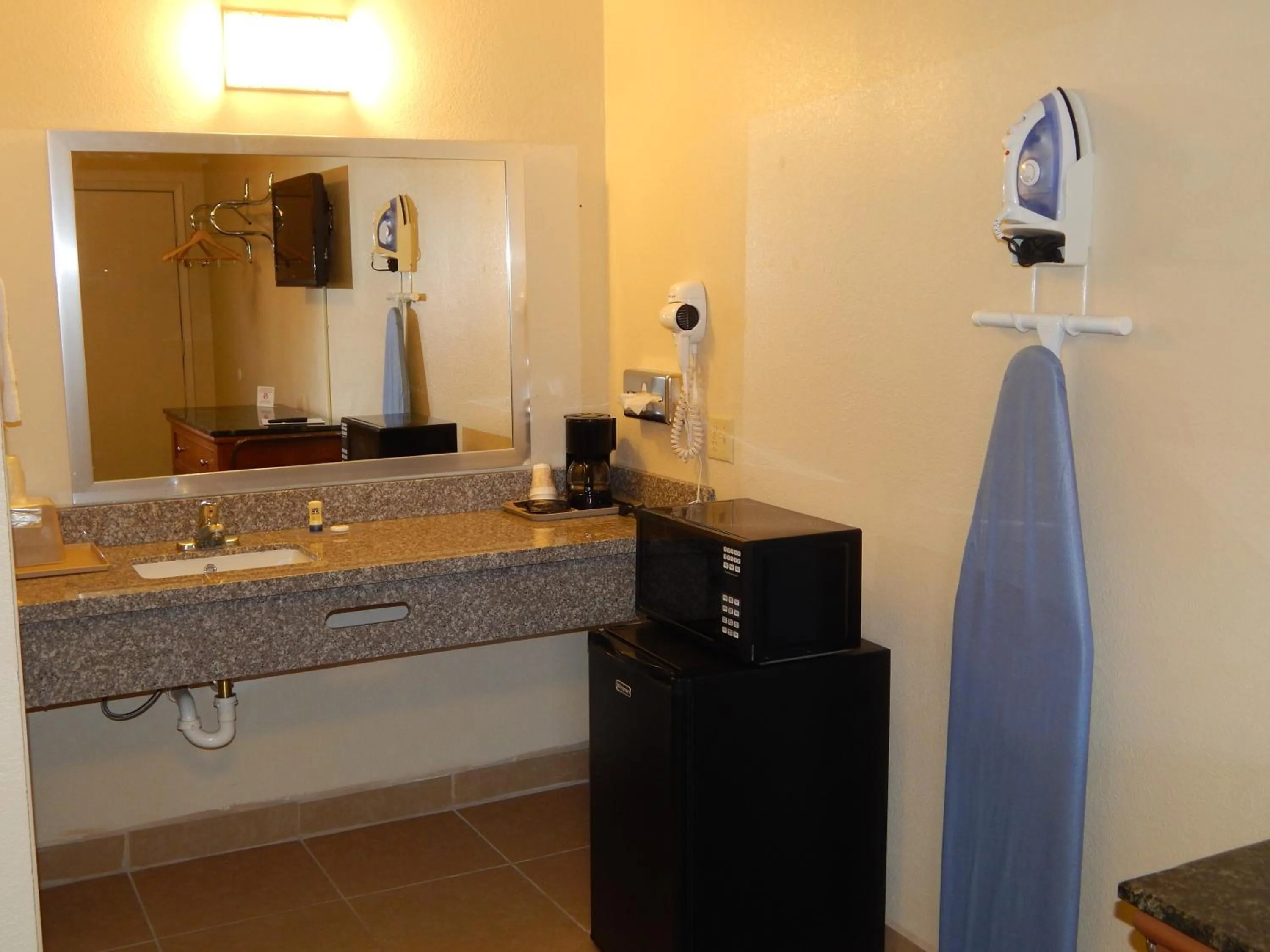 Coffee/tea facilities in Fort Davis Inn & RV Park