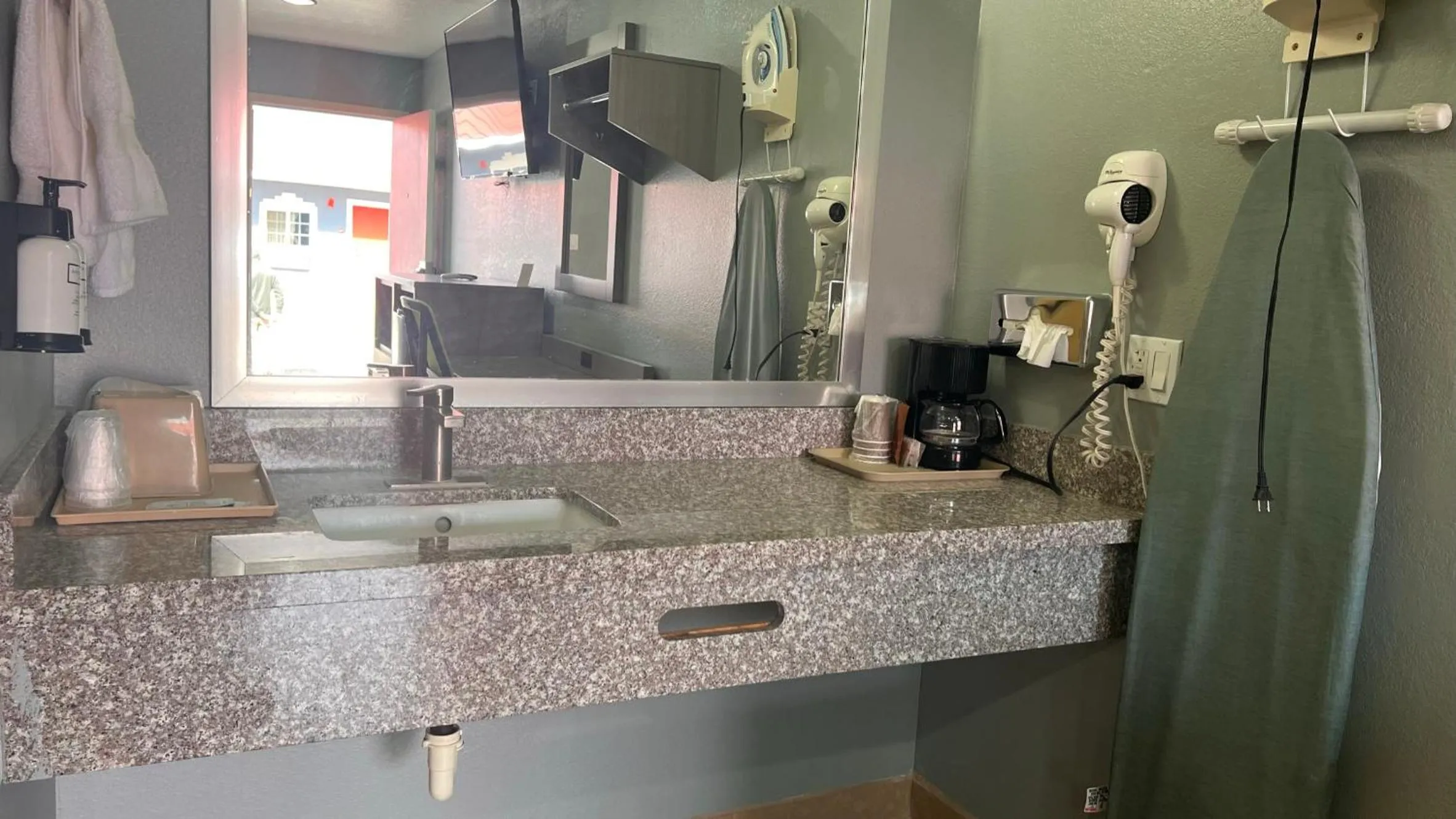 Fort Davis Inn & RV Park