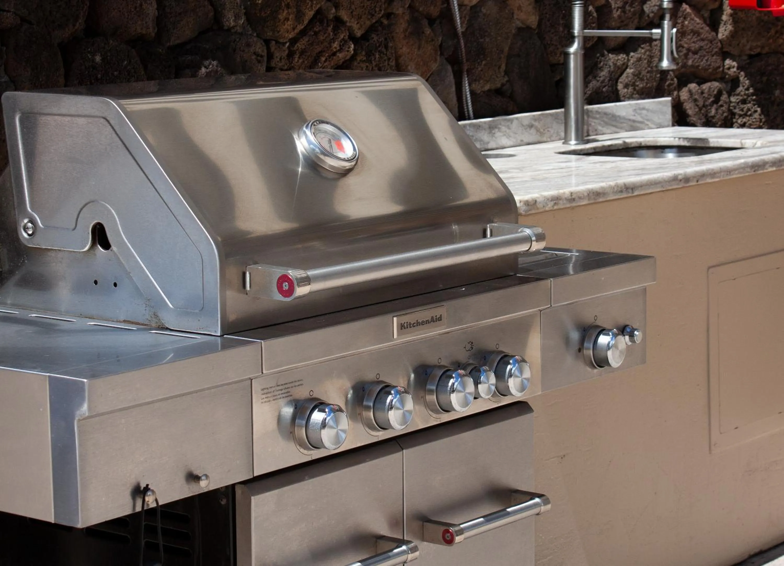 BBQ facilities in Waikiki Monarch Hotel