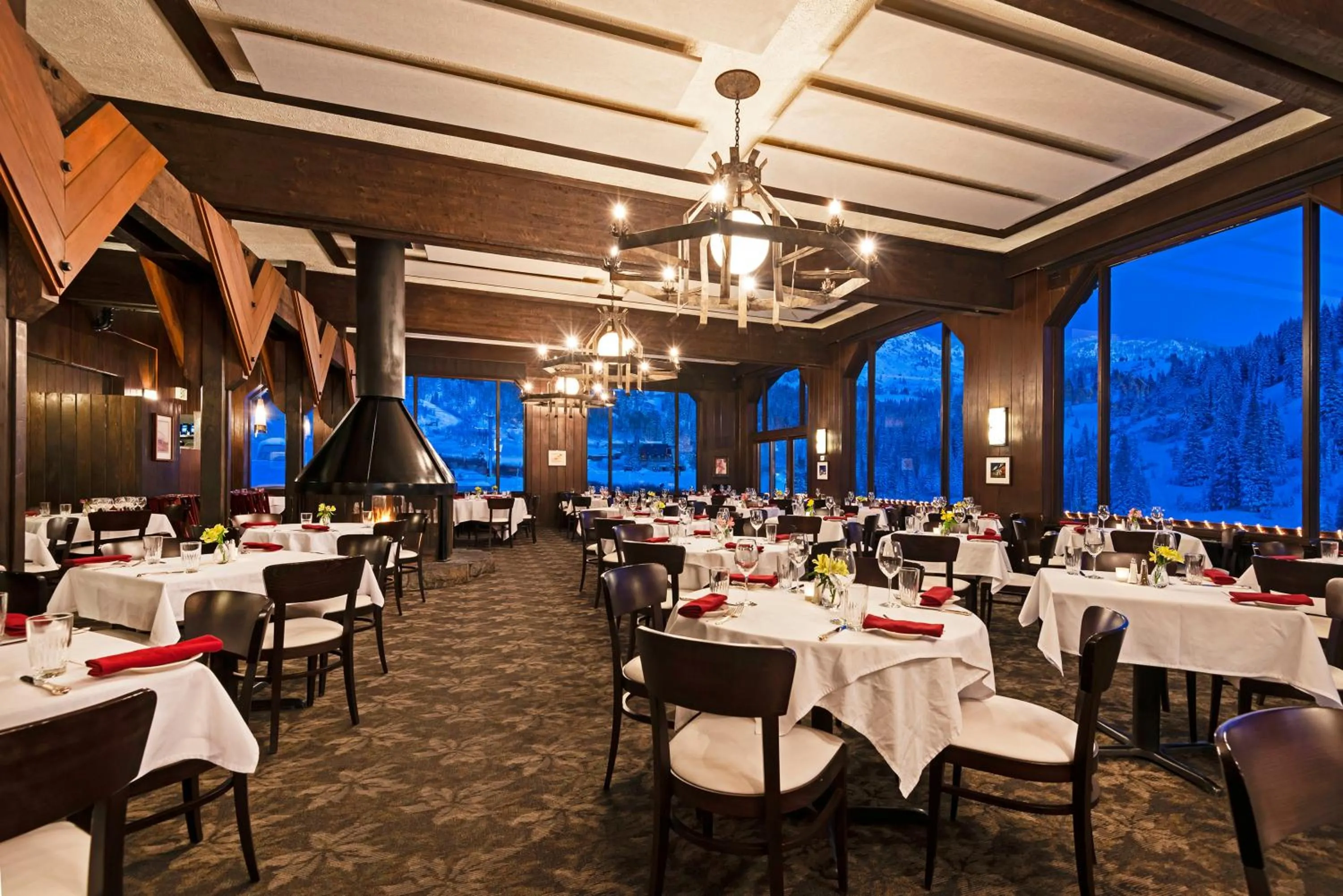 Restaurant/places to eat in Alta's Rustler Lodge