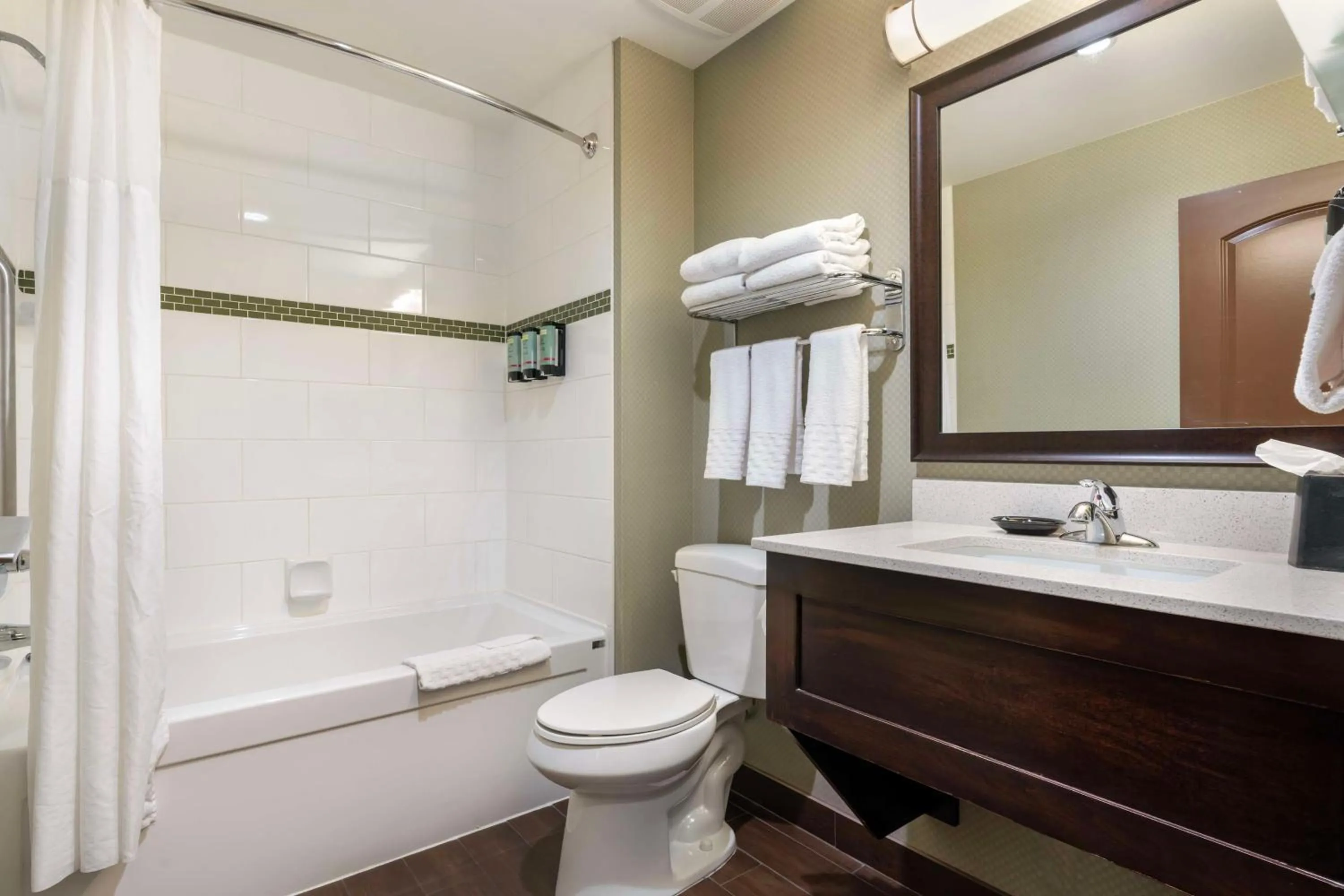 Bathroom in Best Western Pacific Inn