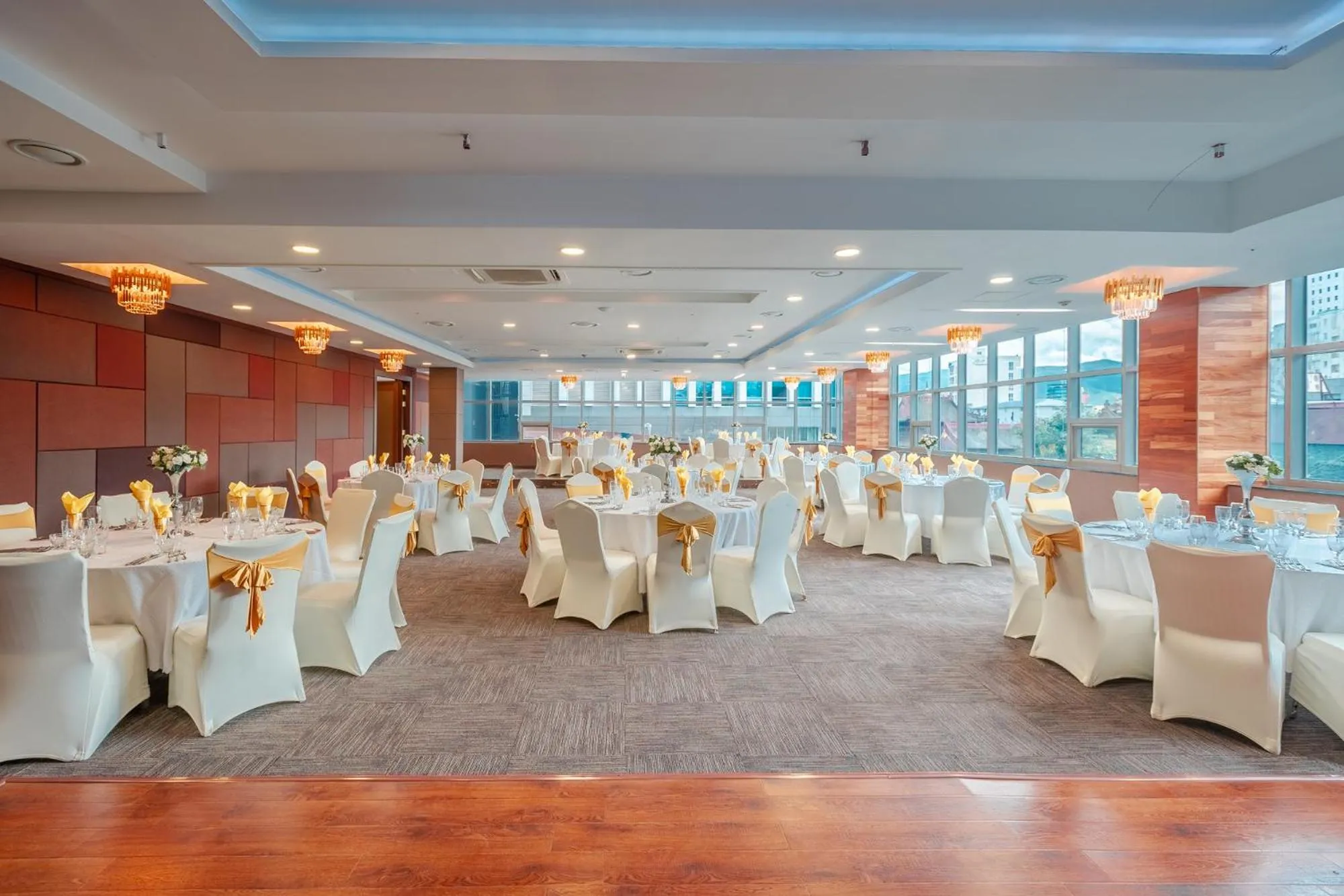 Banquet/Function facilities in The Blue Sky Hotel and Tower
