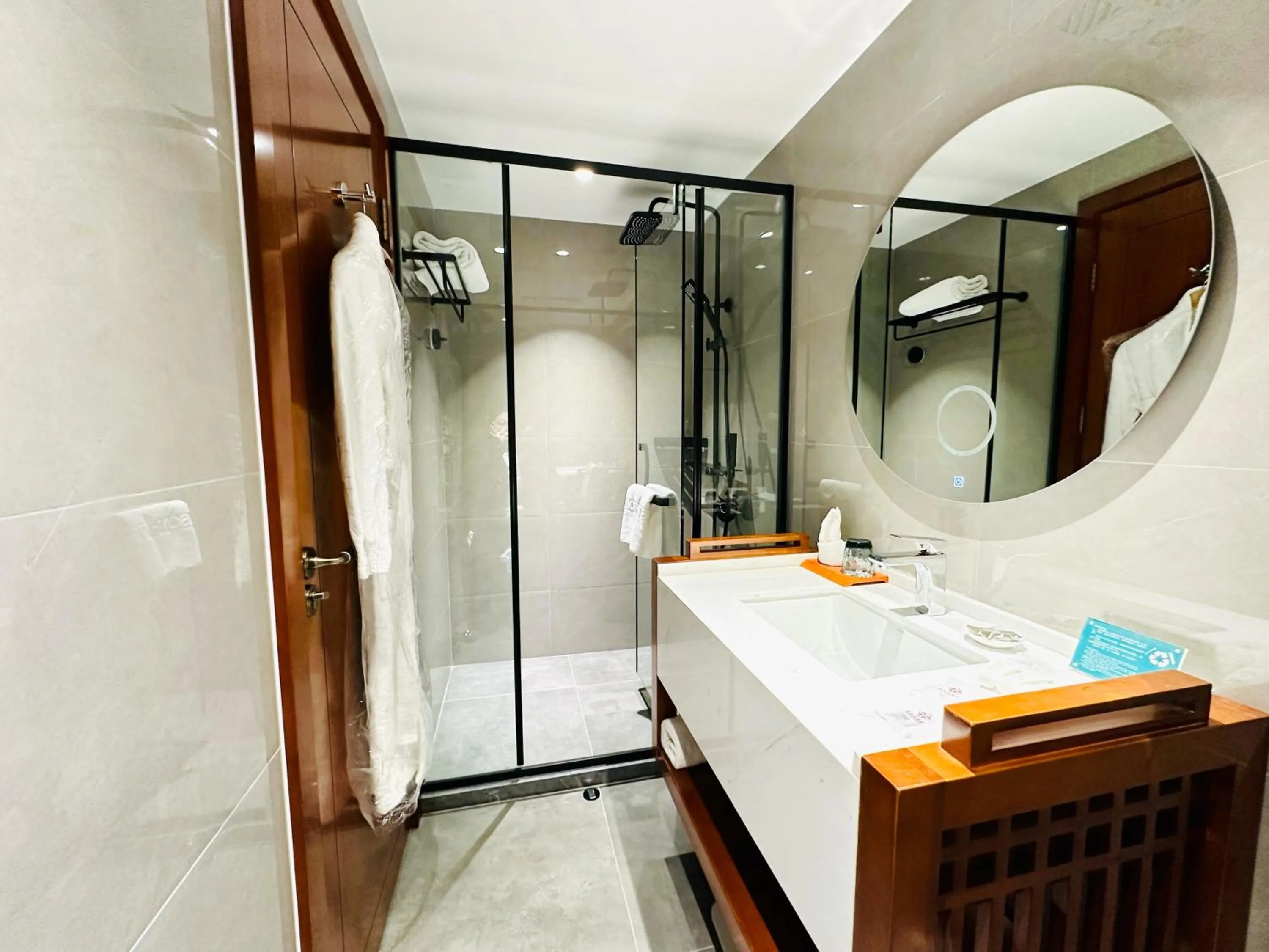 Shower in Mason Hotel