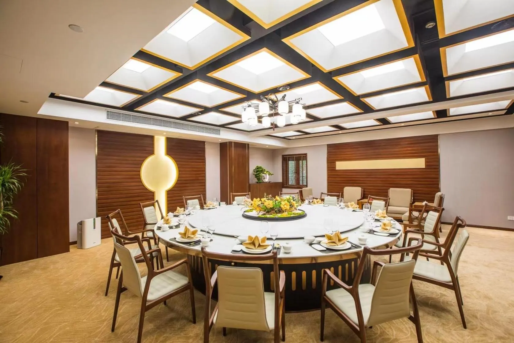 Dining area in Mason Hotel