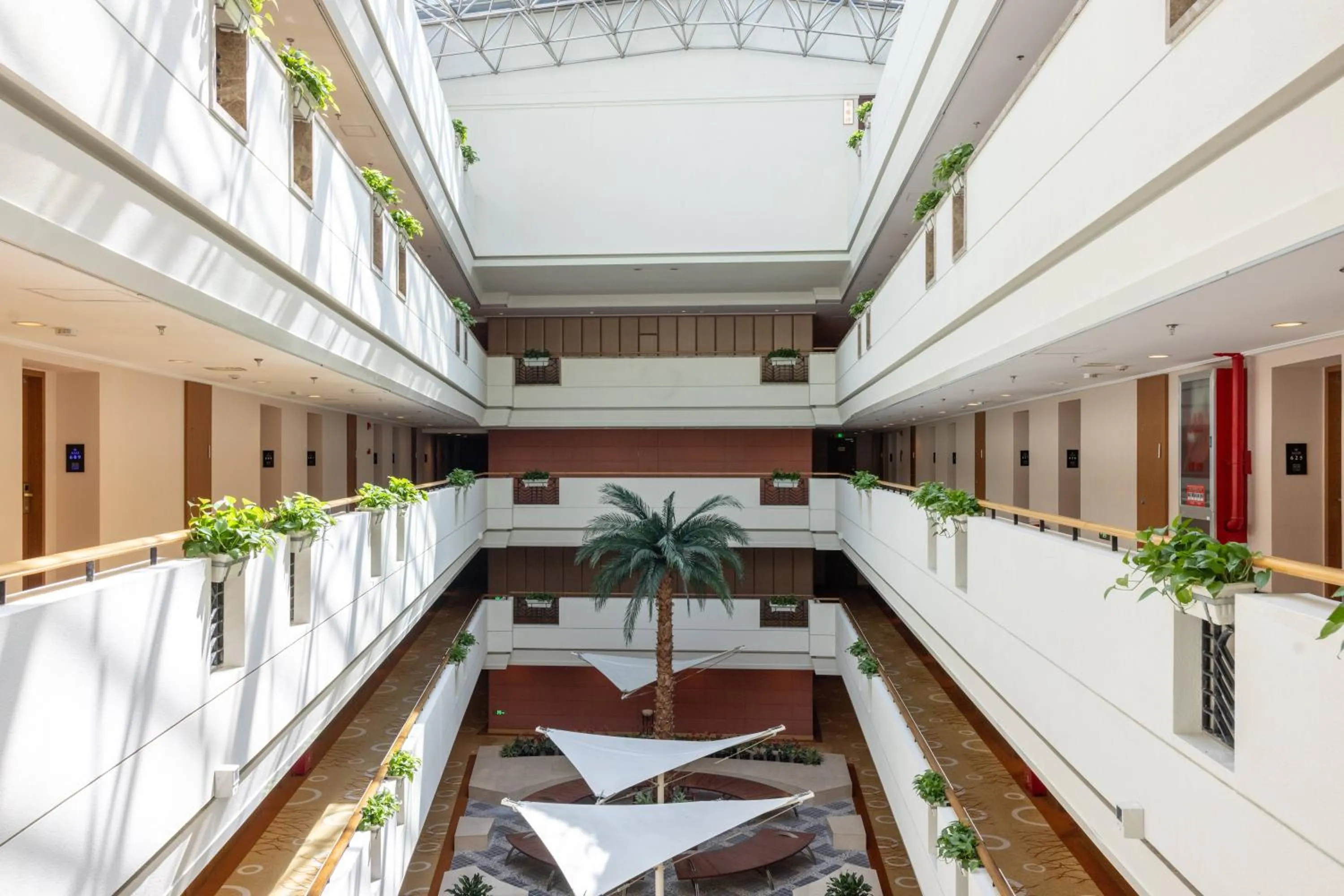 Seating area in Mason Hotel