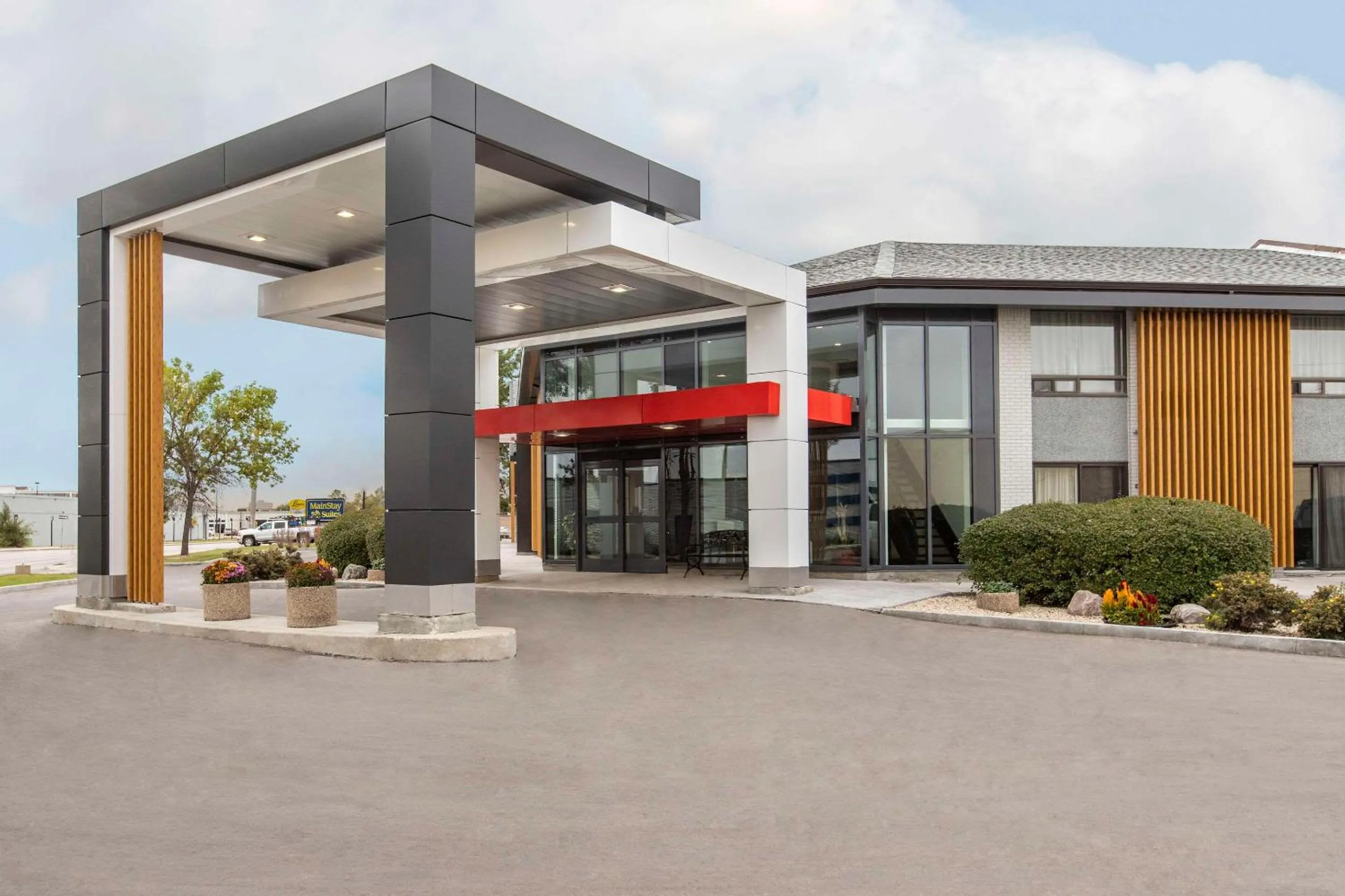 Property building in Comfort Inn South