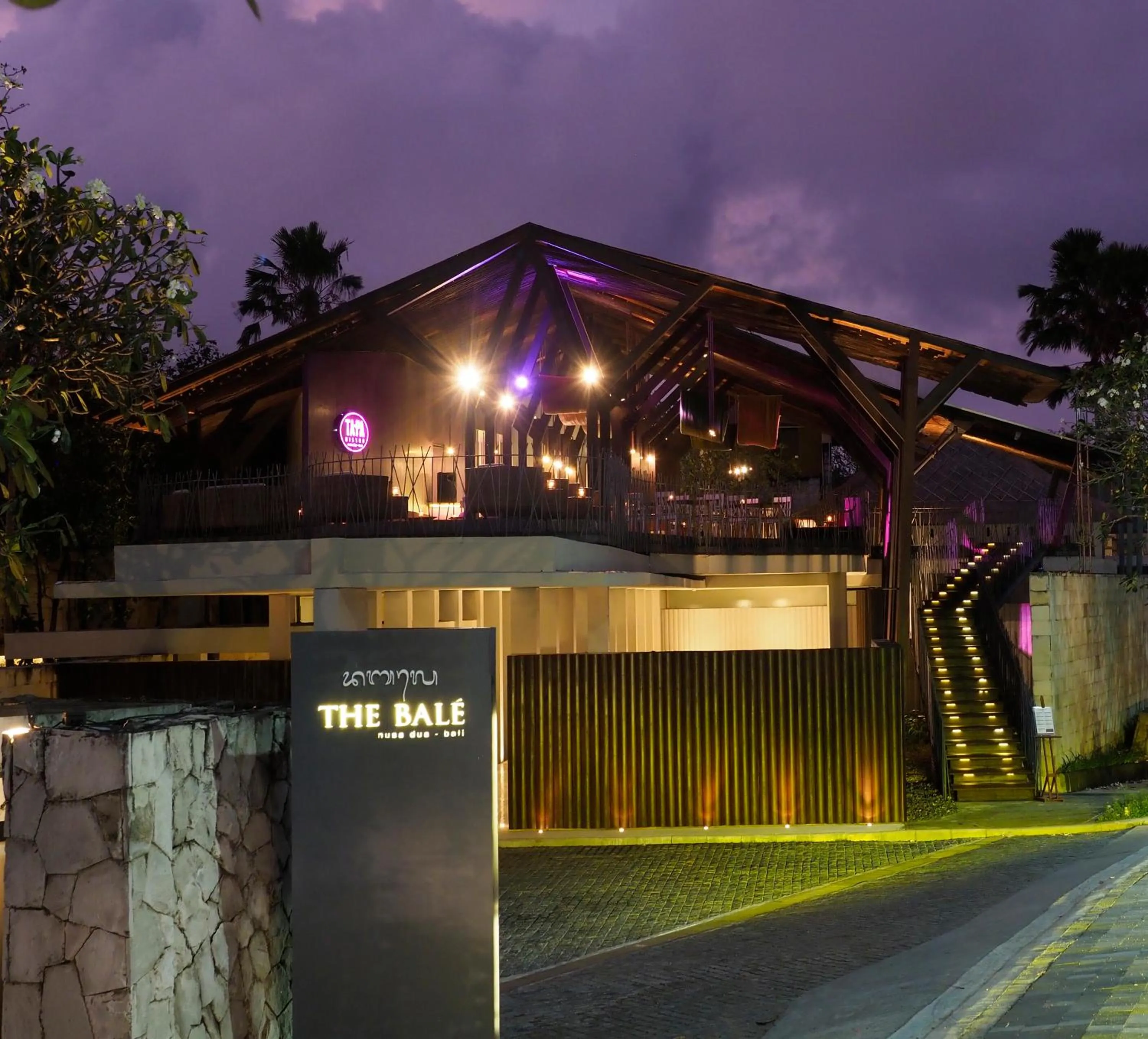 Facade/entrance in The Bale Nusa Dua by LifestyleRetreats