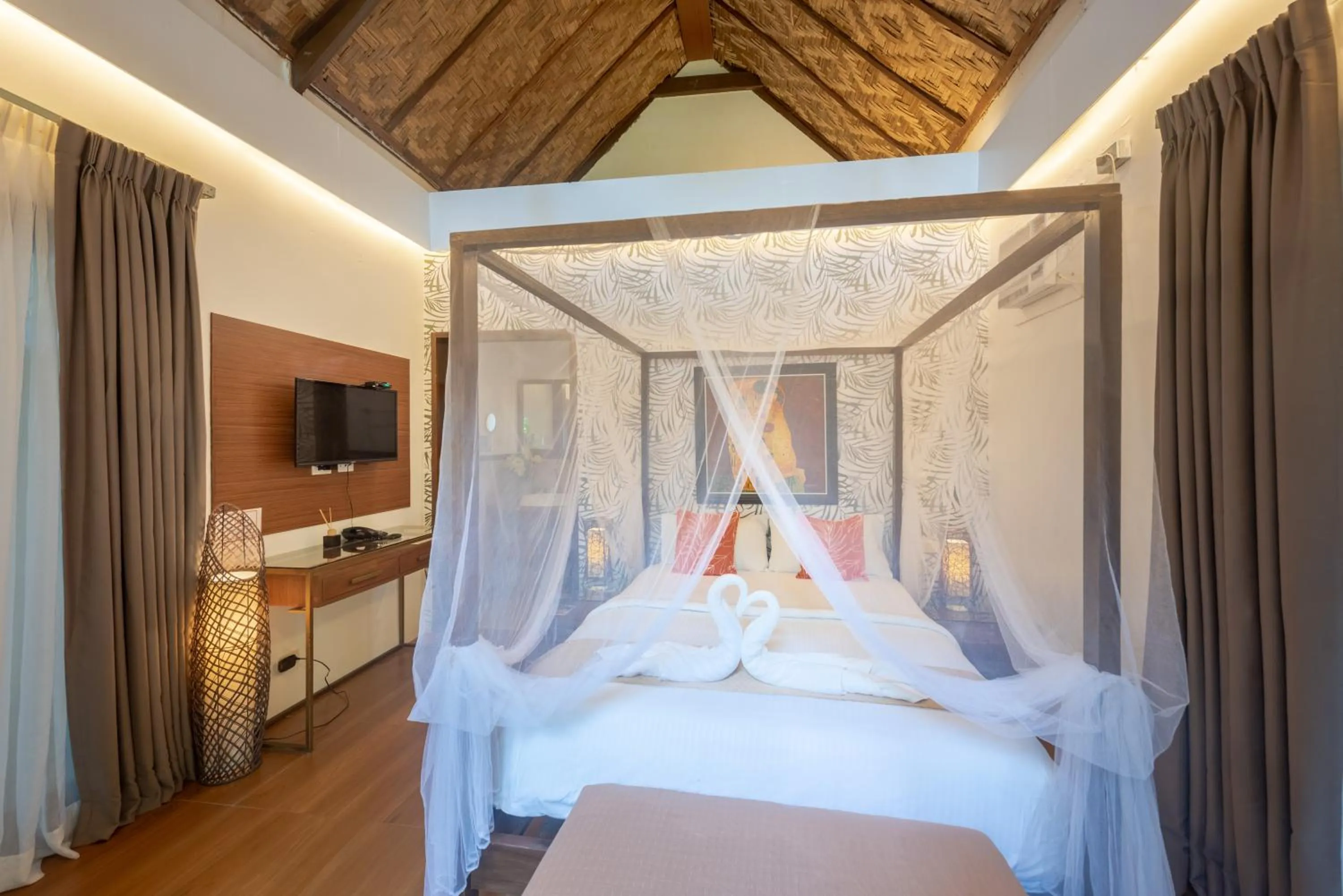 Bed in The Hillside Resort Siargao