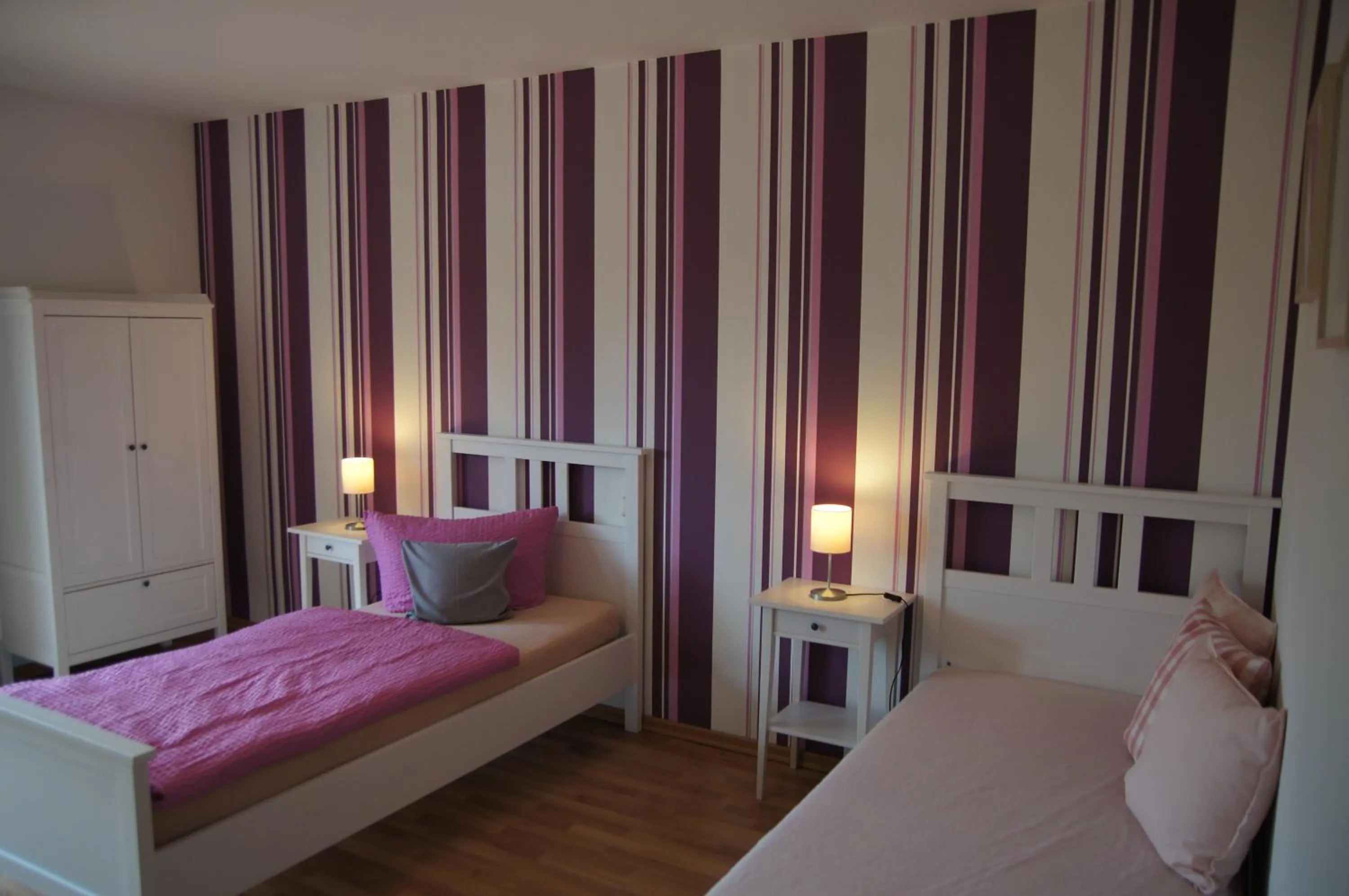 Photo of the whole room, Bed in Gasthof Schumacher Hotel garni