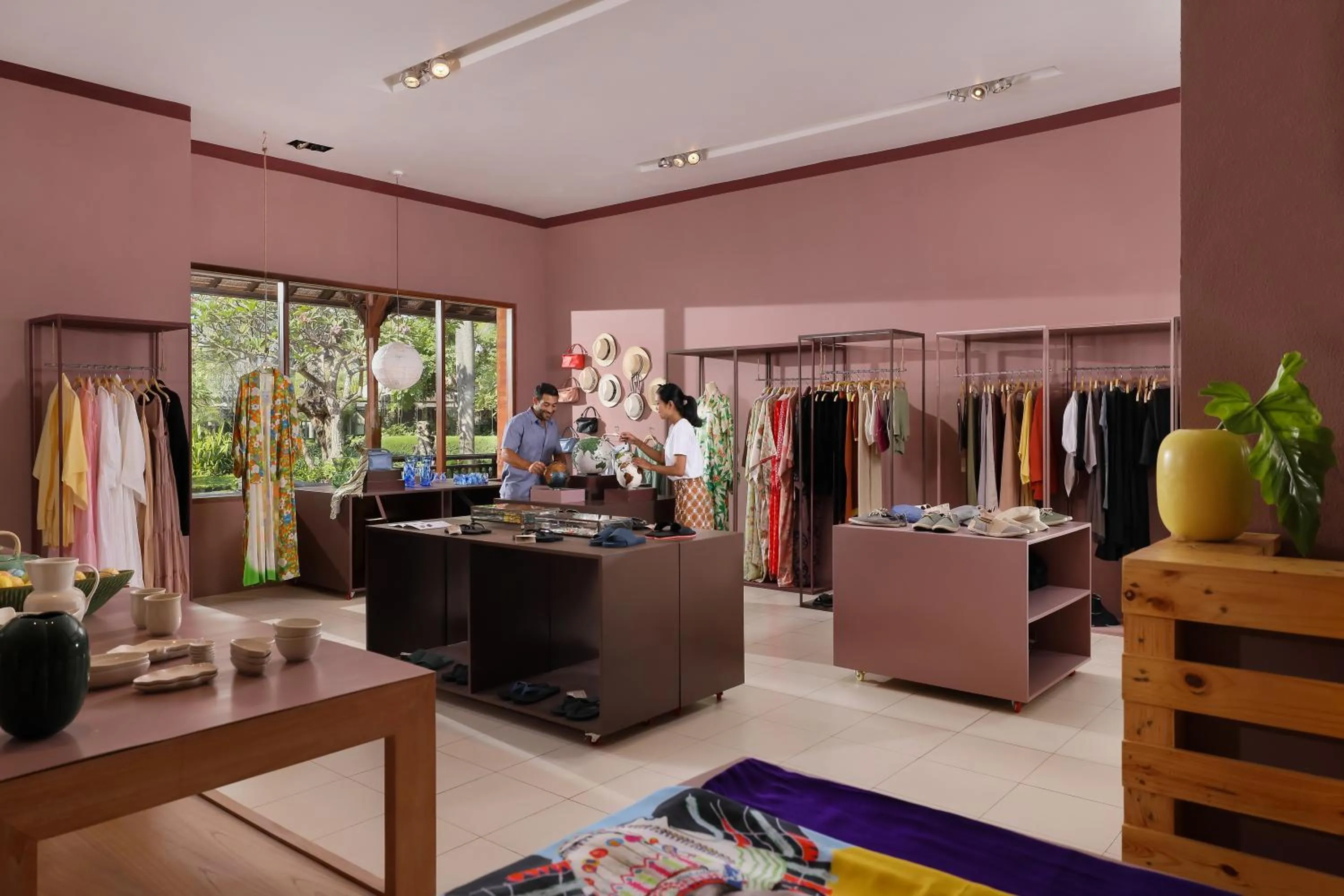On-site shops in Padma Resort Legian