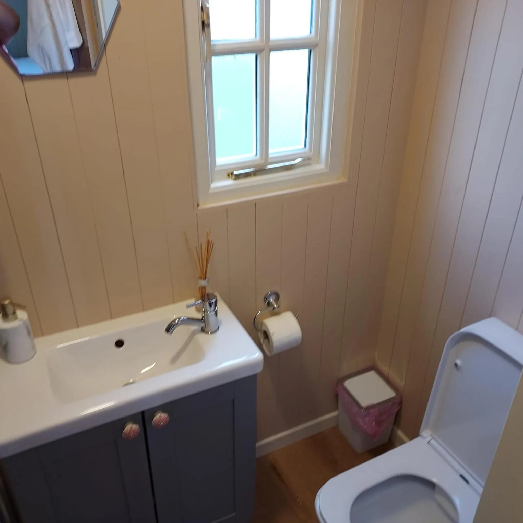 Abbeyview House B&B and Glamping