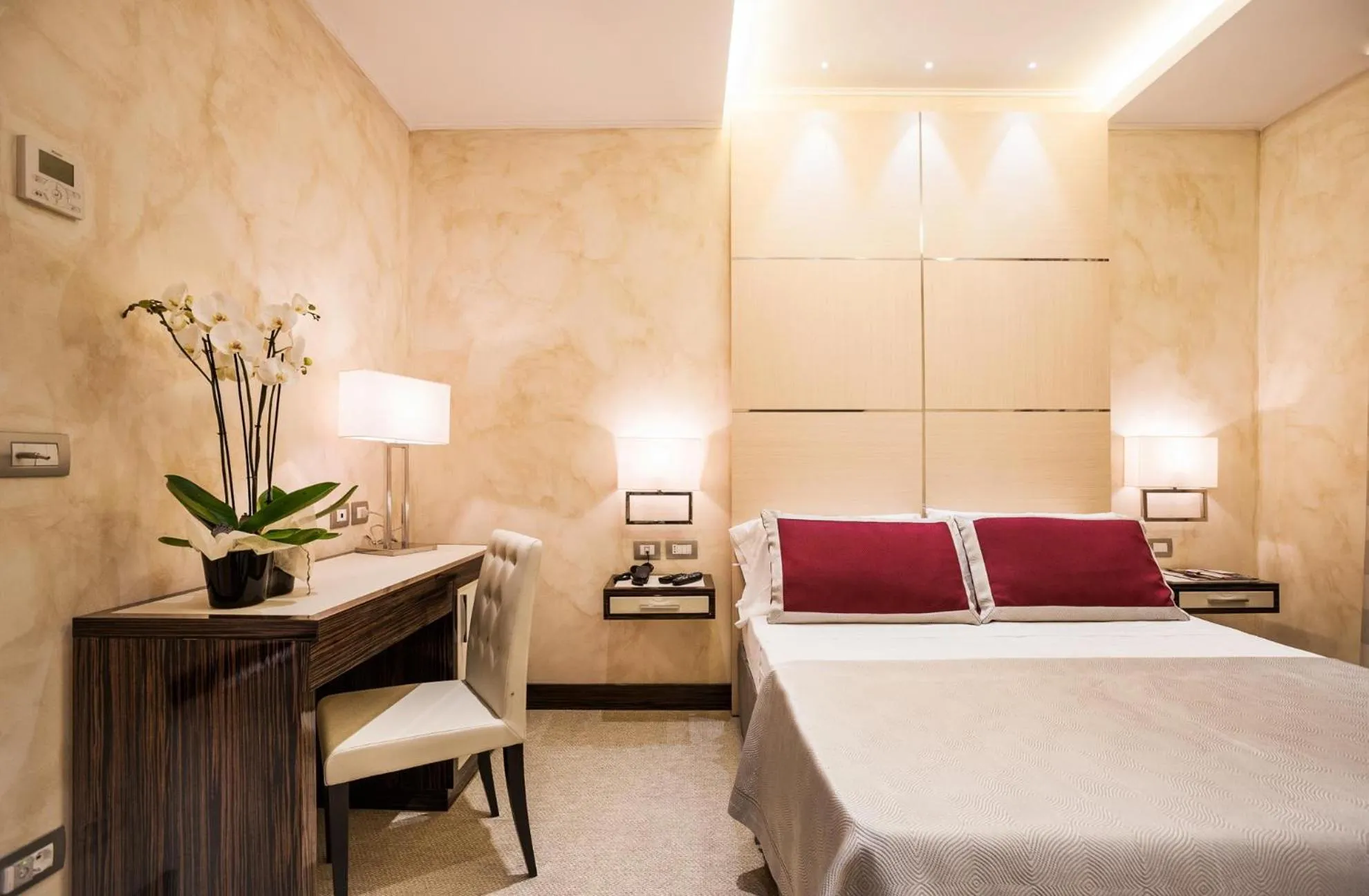 Living room, Bed in Maison Candia Luxury House