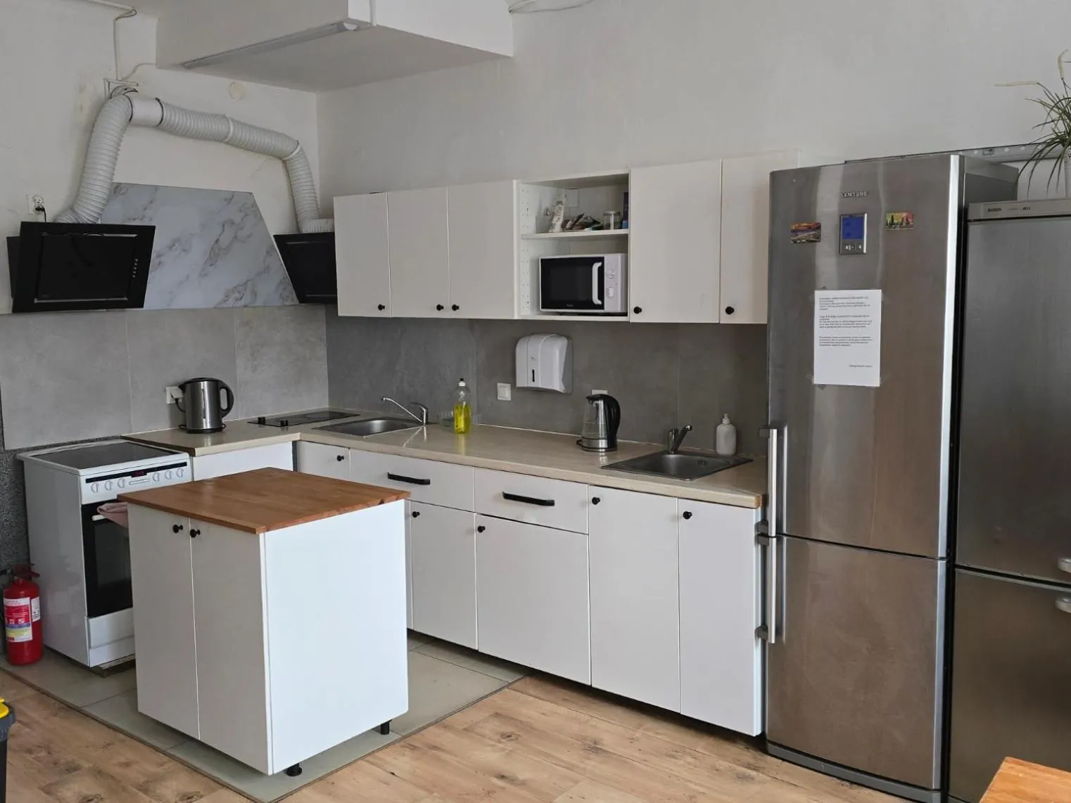 Kitchen or kitchenette in Jasna Hostelik self check-in