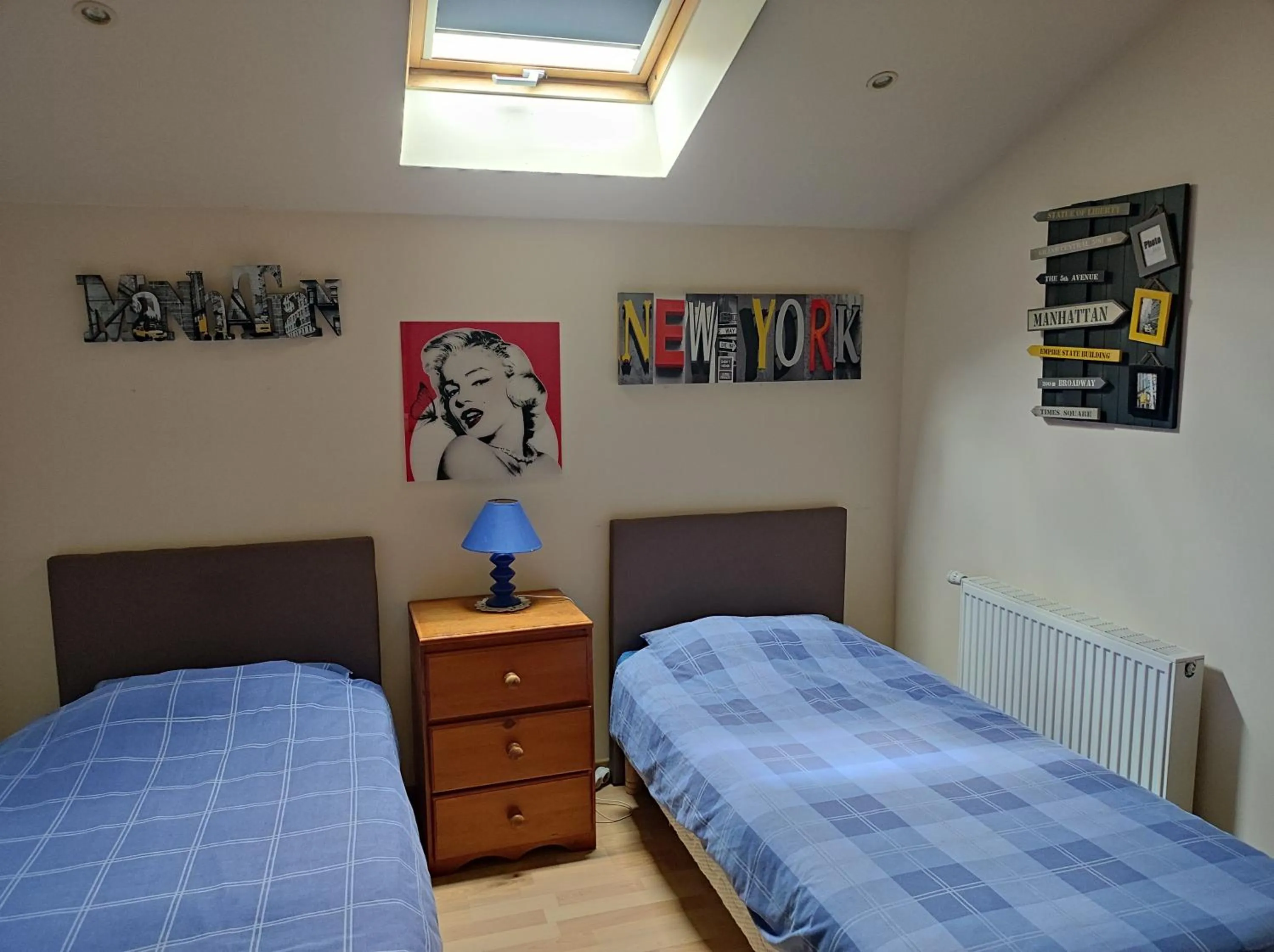 Bed in Douce France 82