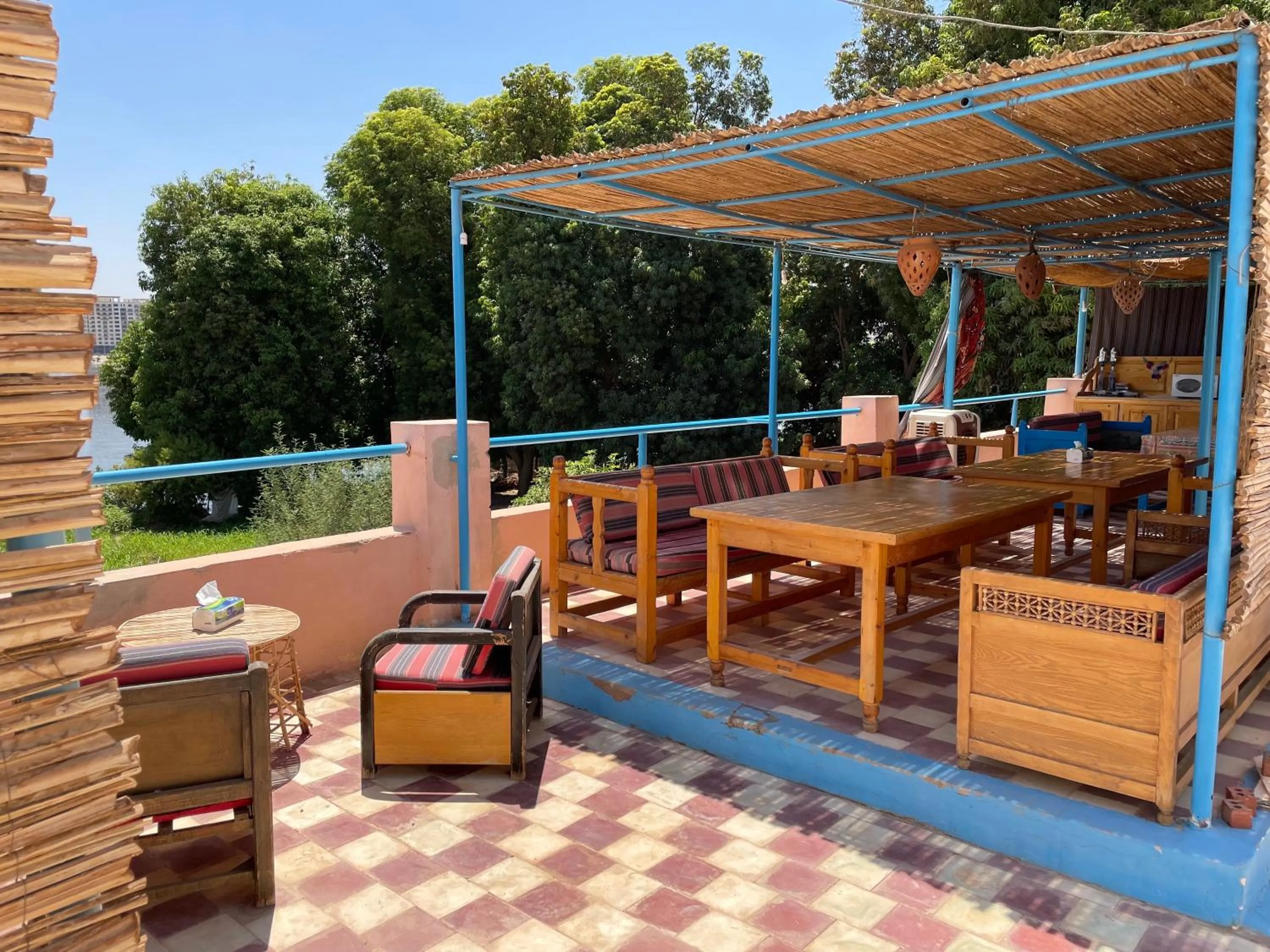 Restaurant/places to eat in Nubian Holiday House Aswan