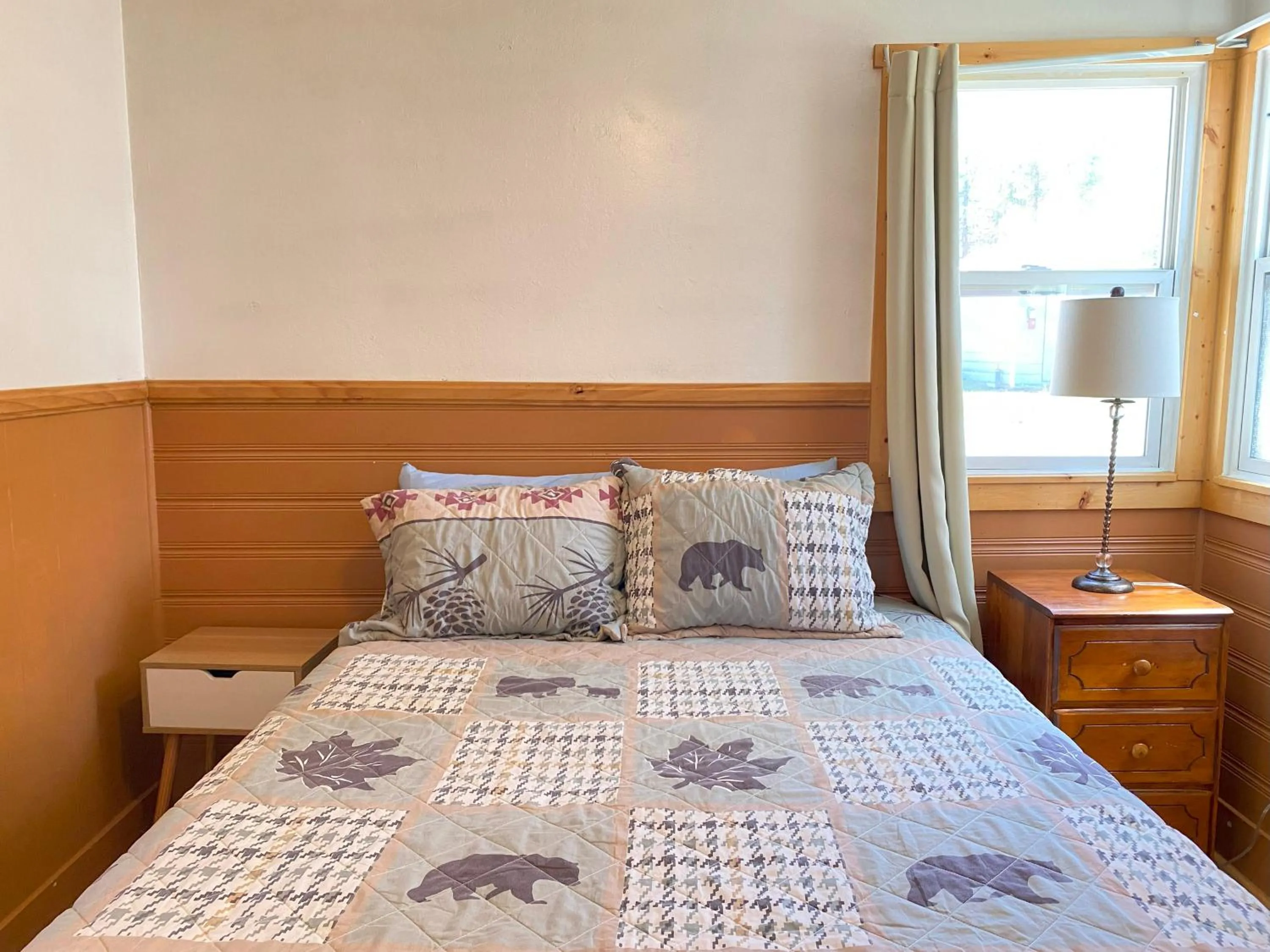 Bed in Blue Horizon Lodge