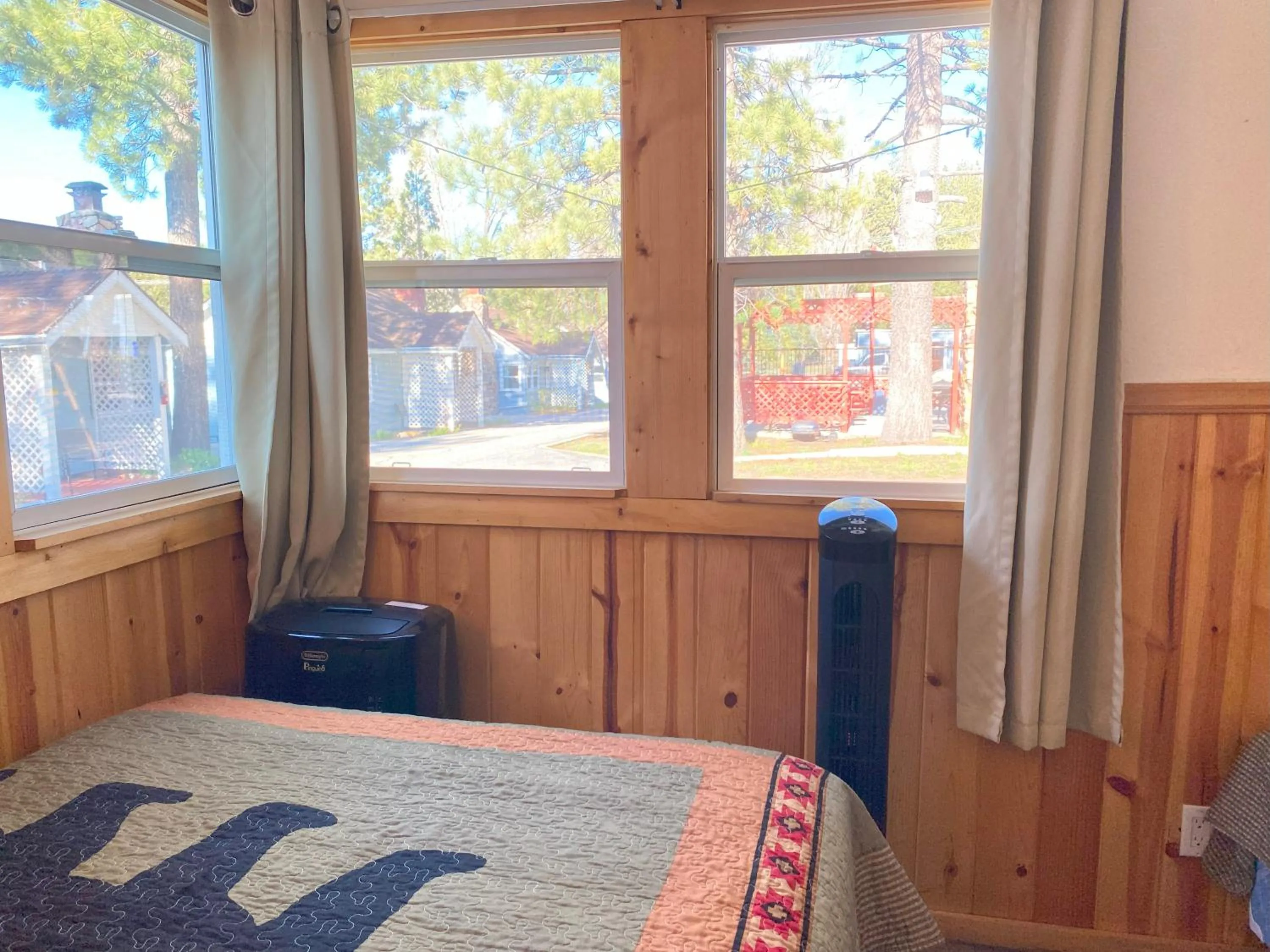 Bed in Blue Horizon Lodge