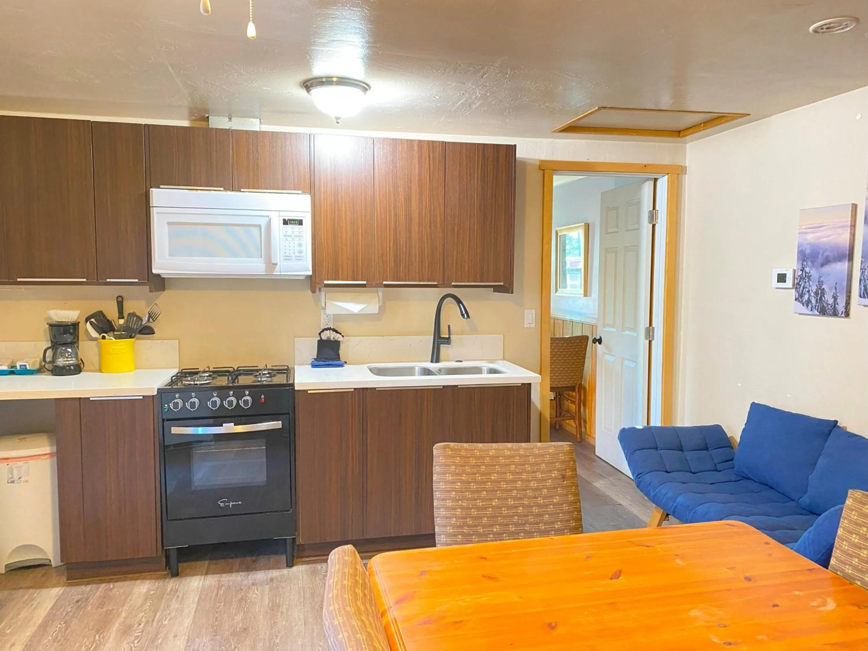 Coffee/tea facilities in Blue Horizon Lodge