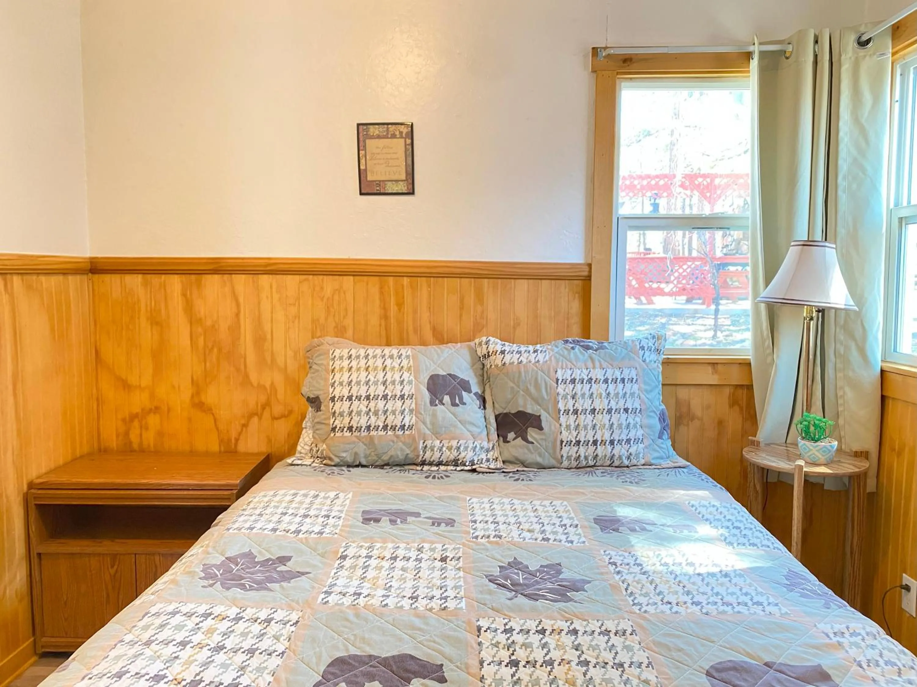 Bed in Blue Horizon Lodge