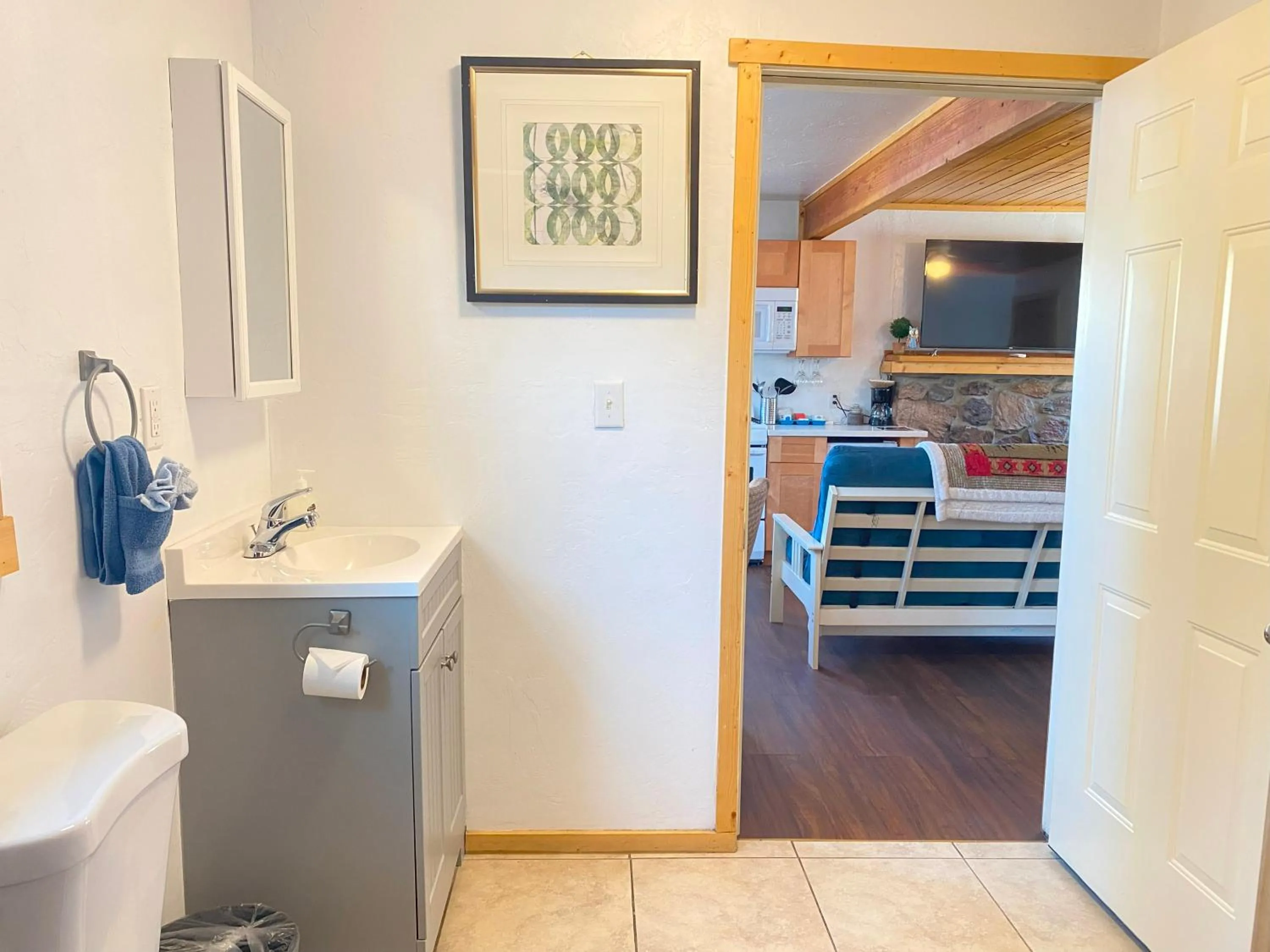 Bathroom in Blue Horizon Lodge