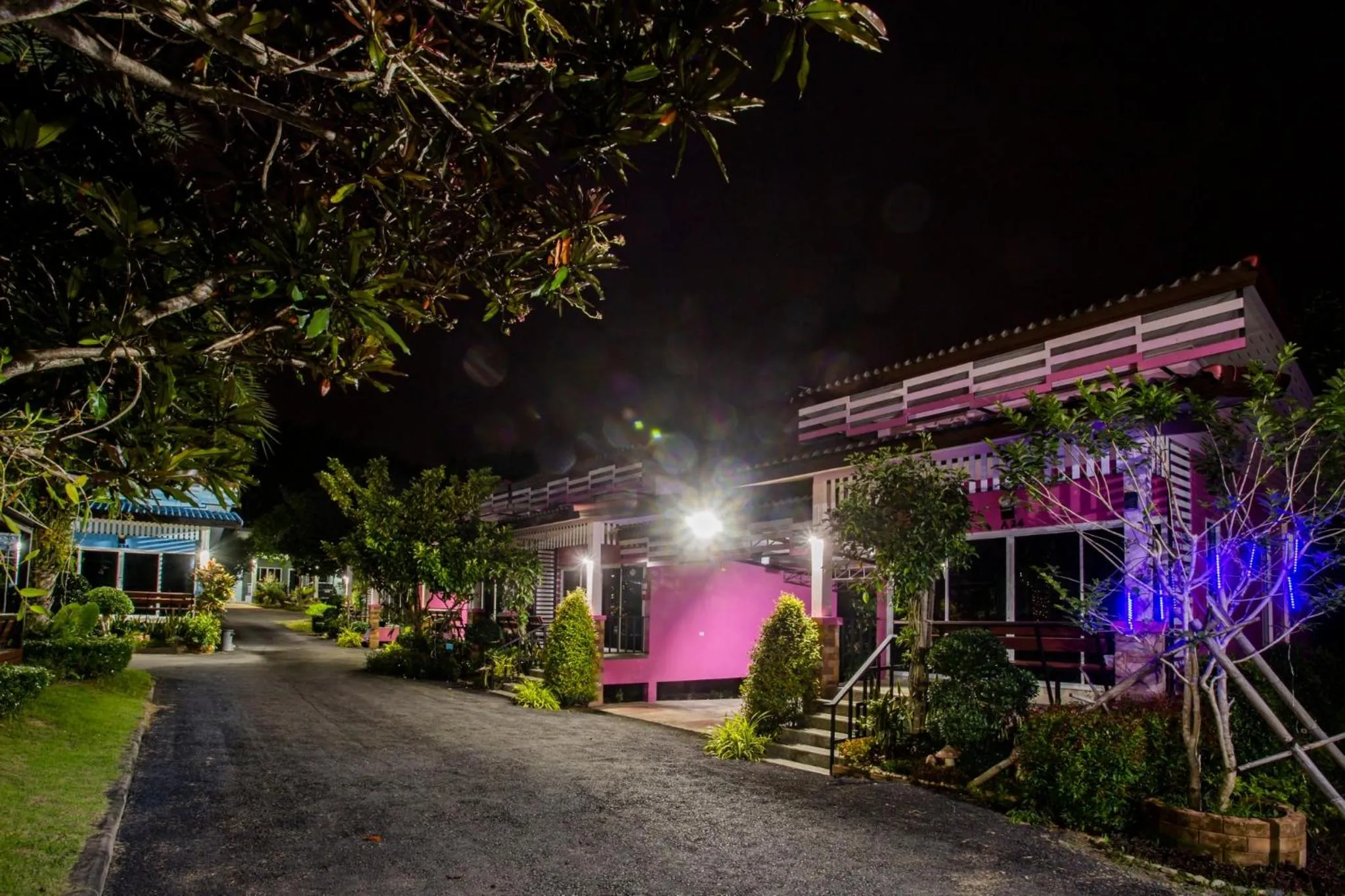 Property building in Baan Suan Mee Tang