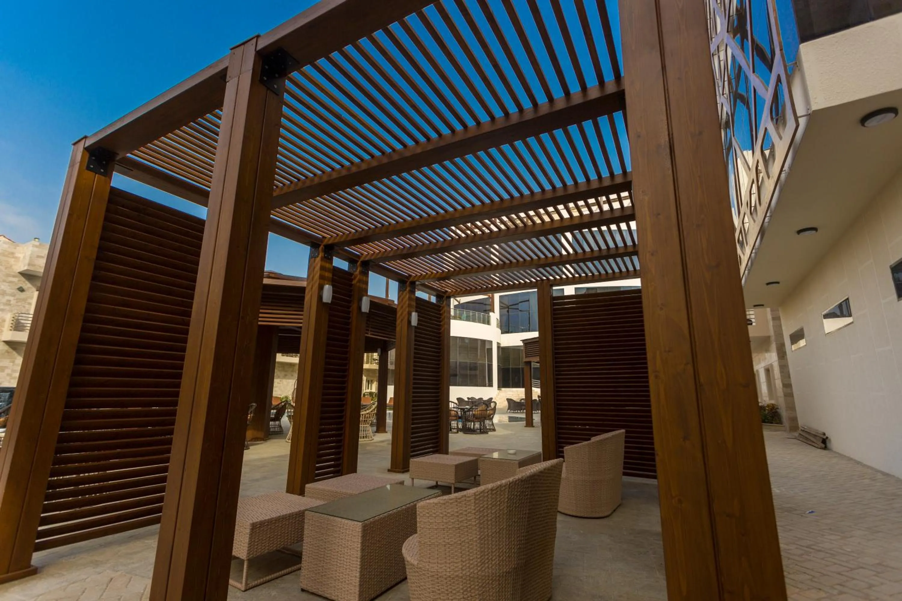 Restaurant/places to eat in Belad Bont Resort