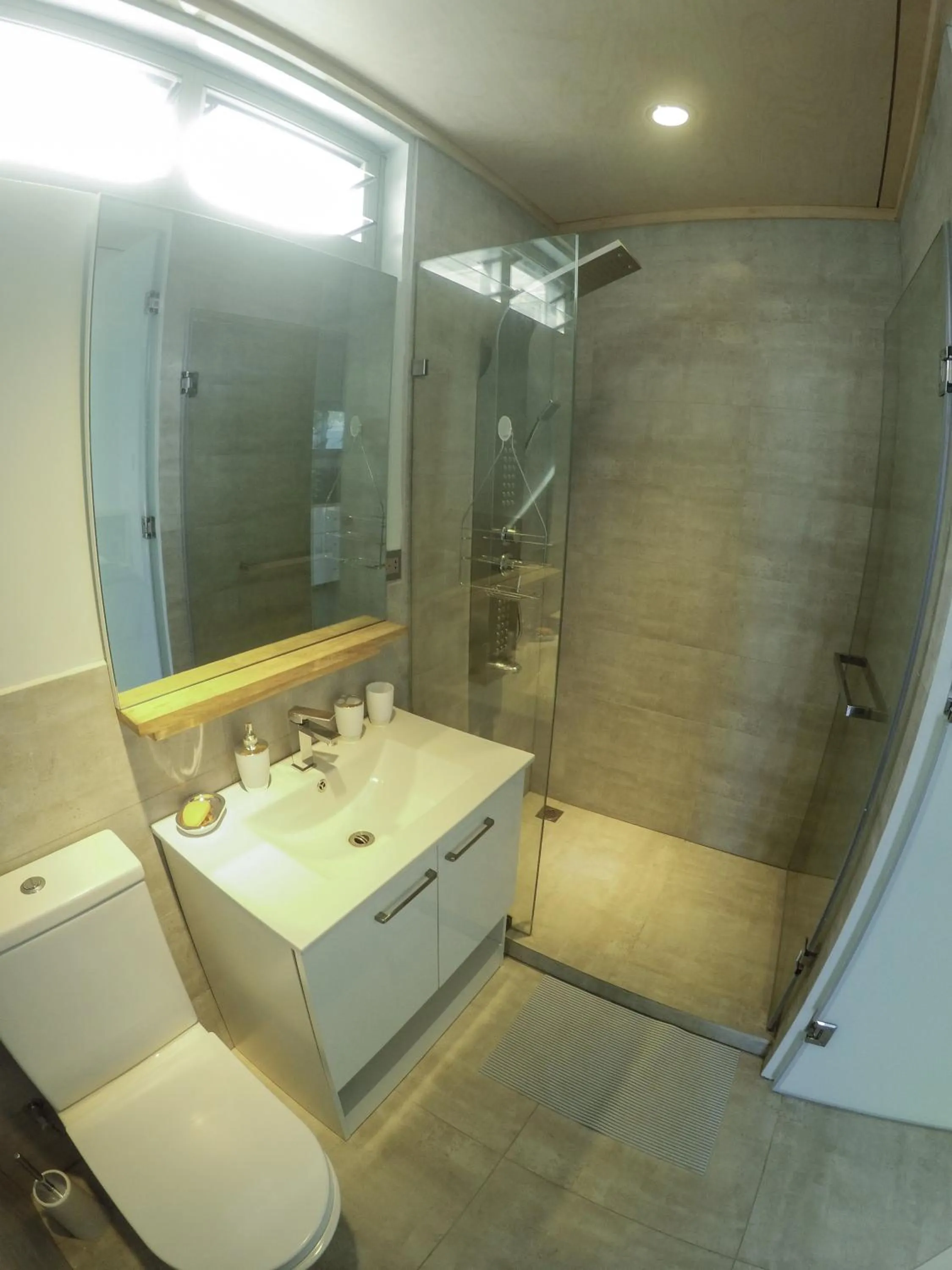Bathroom in Aore Breeze