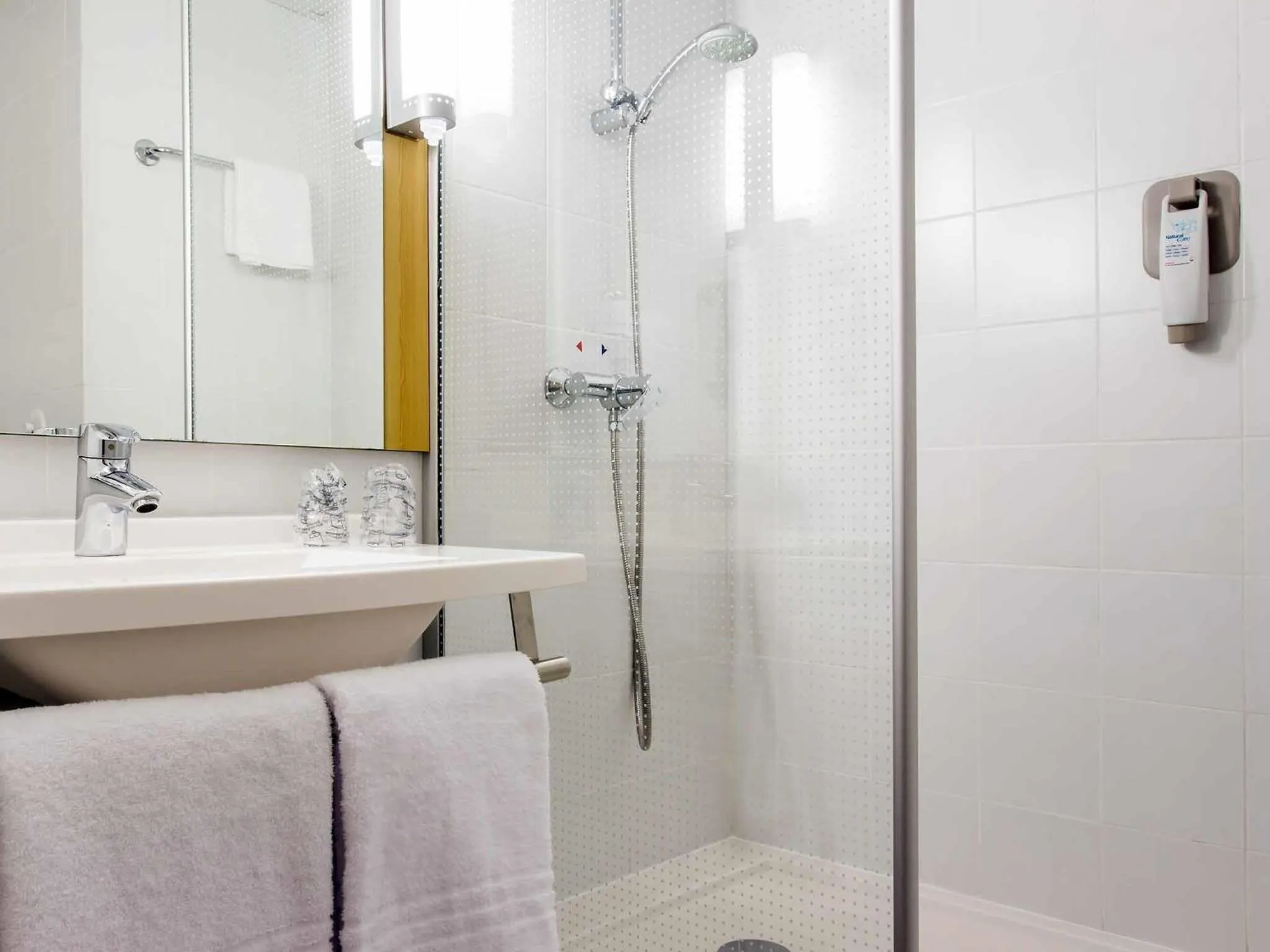 Bedroom in ibis Sint Niklaas Centrum